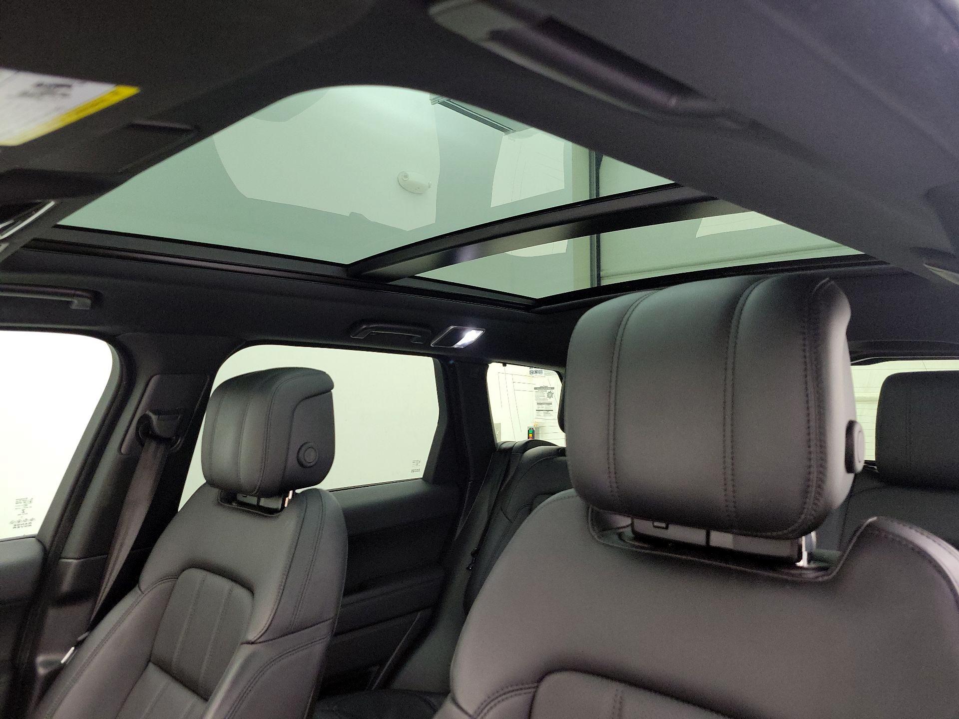 Thumbnail: 2020 Land Rover Range Rover Sport - 20