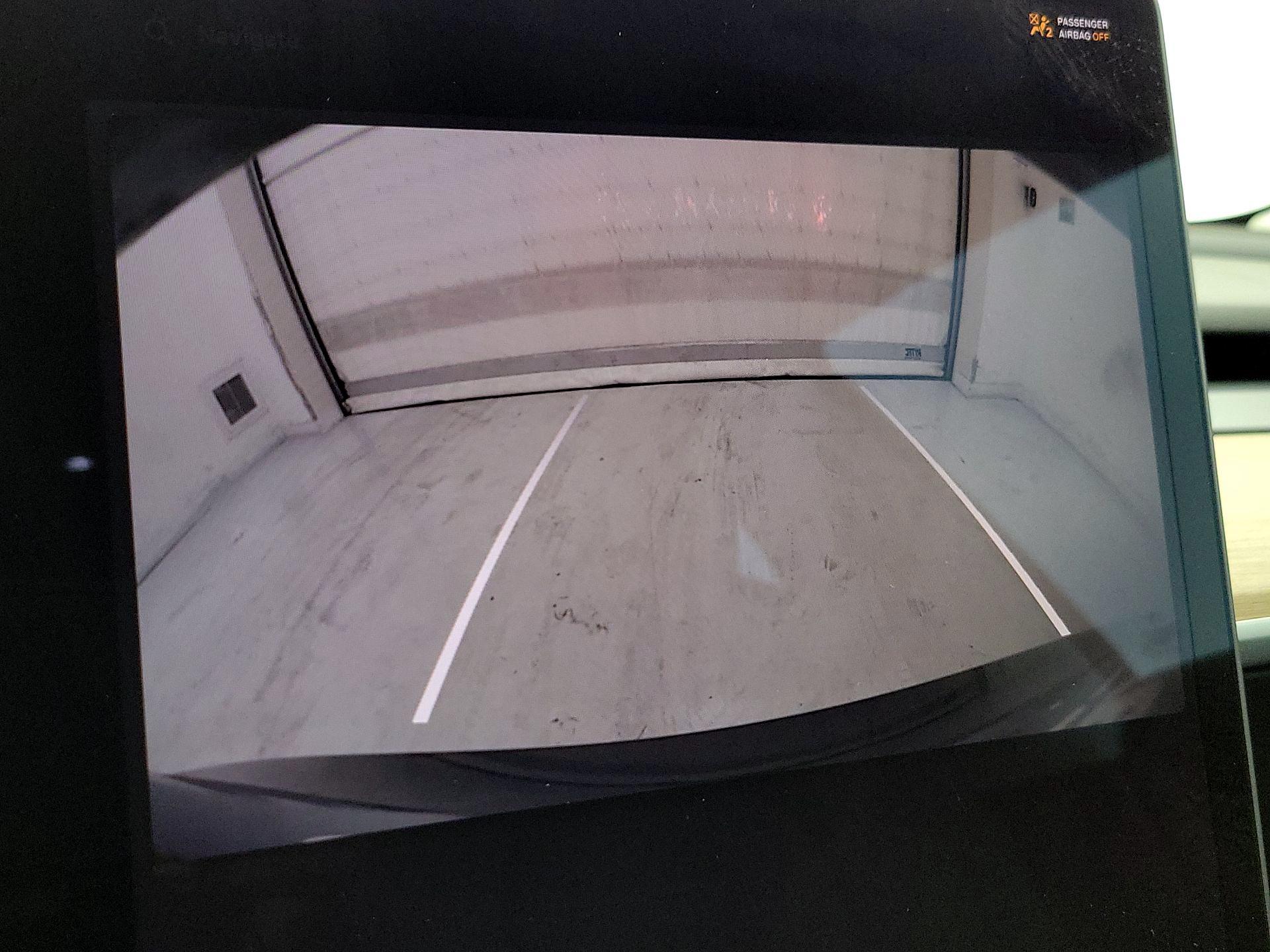 Thumbnail: 2022 Tesla Model 3 - 14