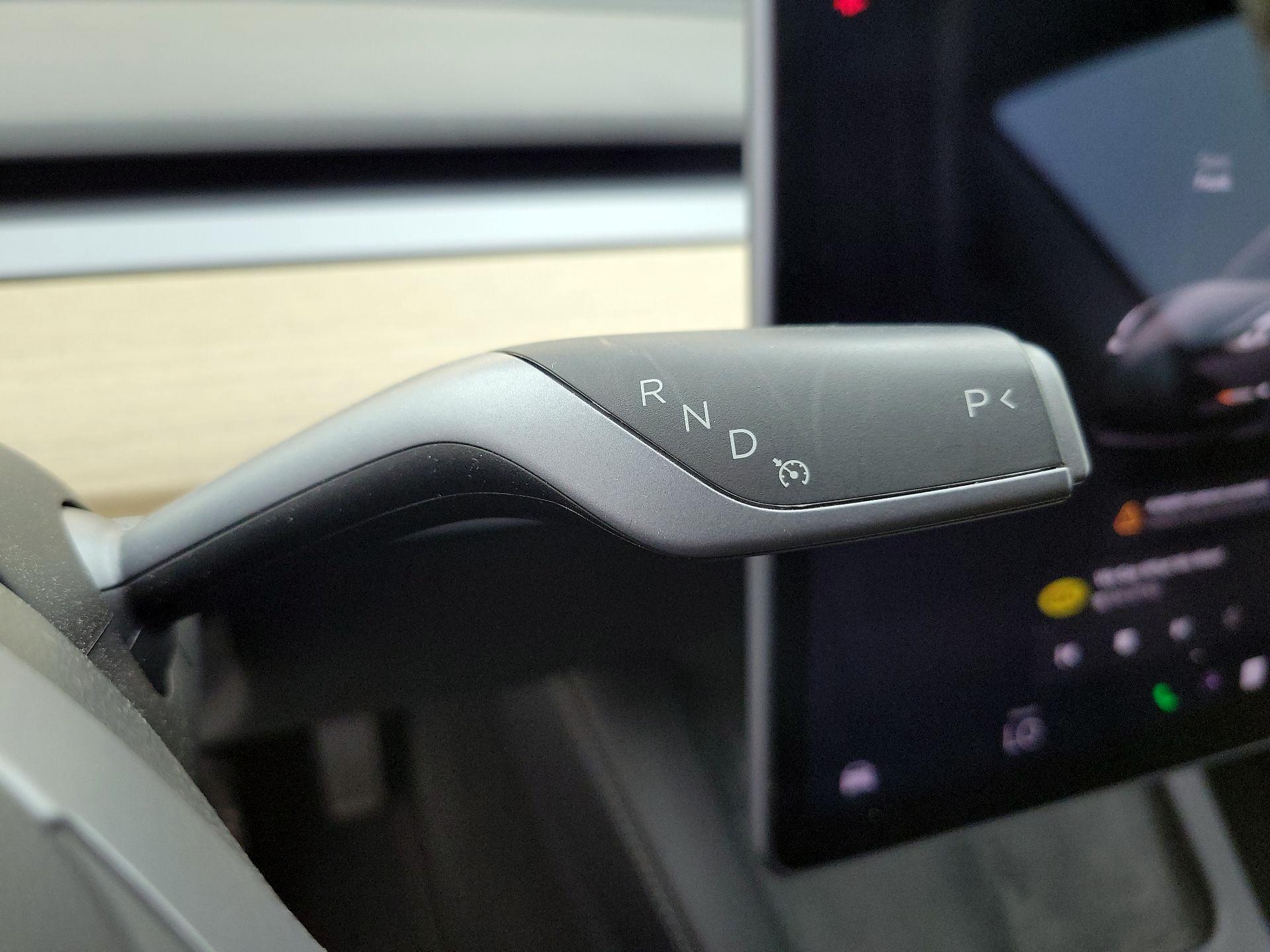 Thumbnail: 2022 Tesla Model 3 - 17