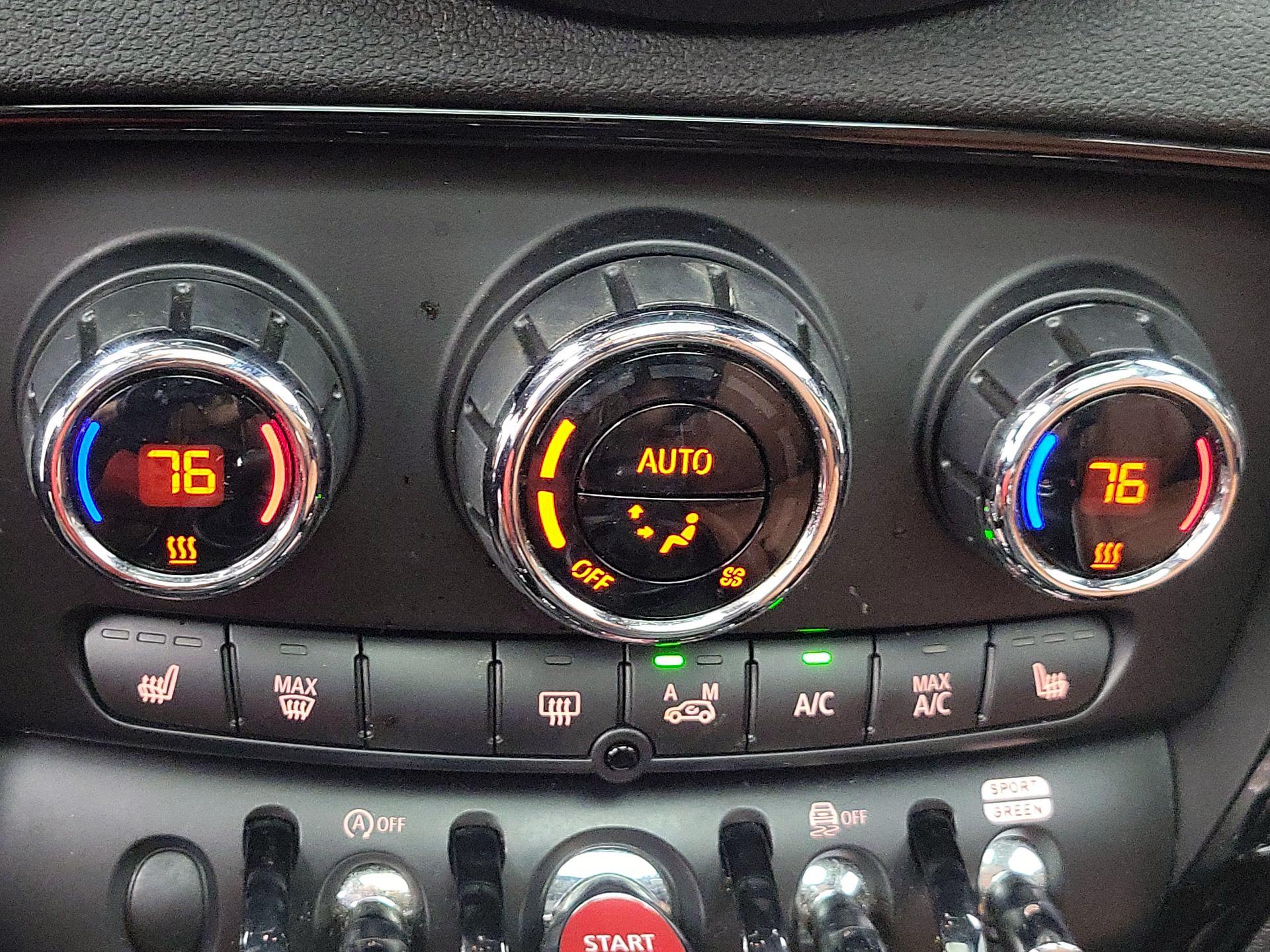 Thumbnail: 2021 MINI Cooper Clubman - 17