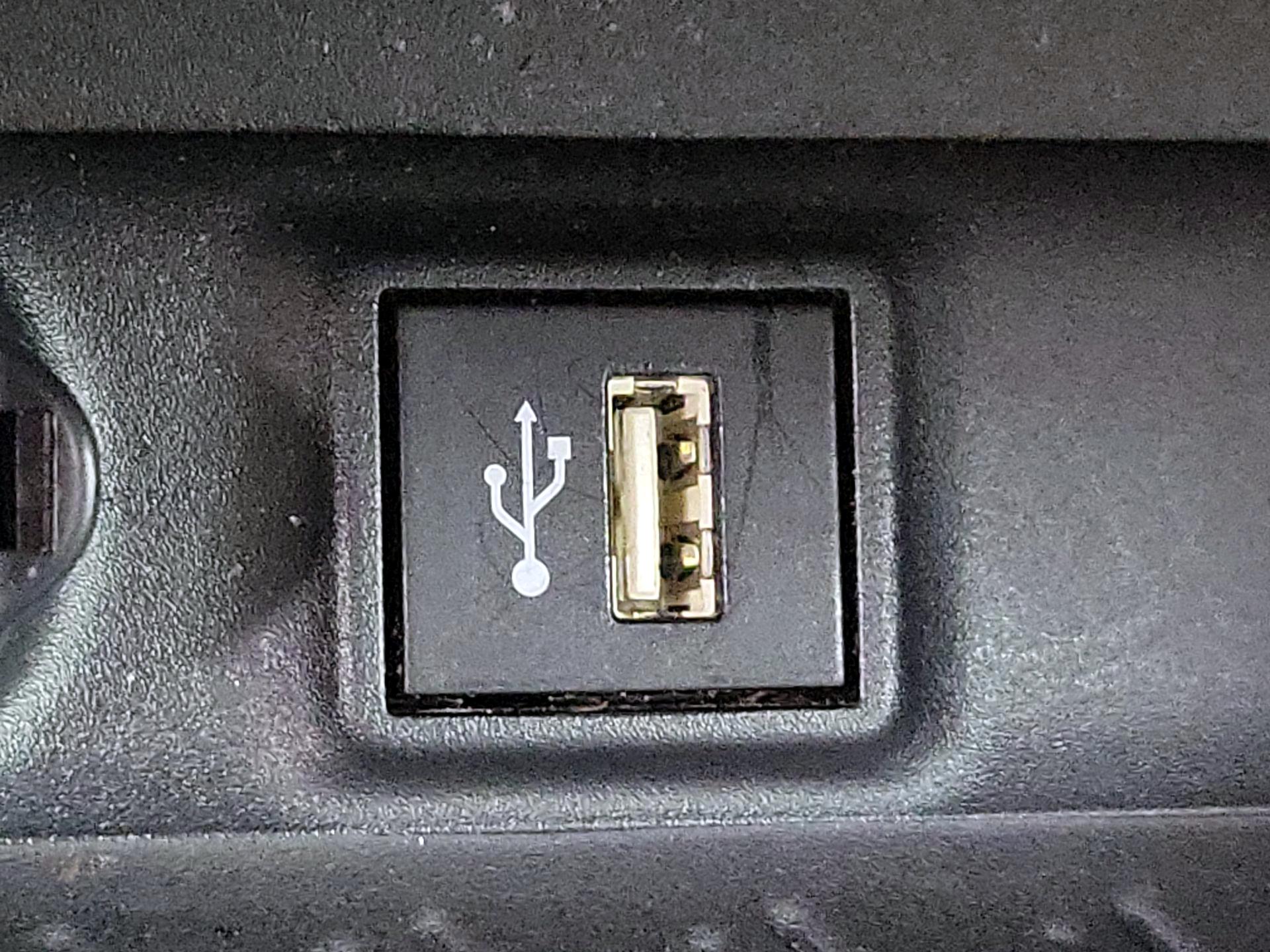 Thumbnail: 2025 Toyota RAV4 - 17