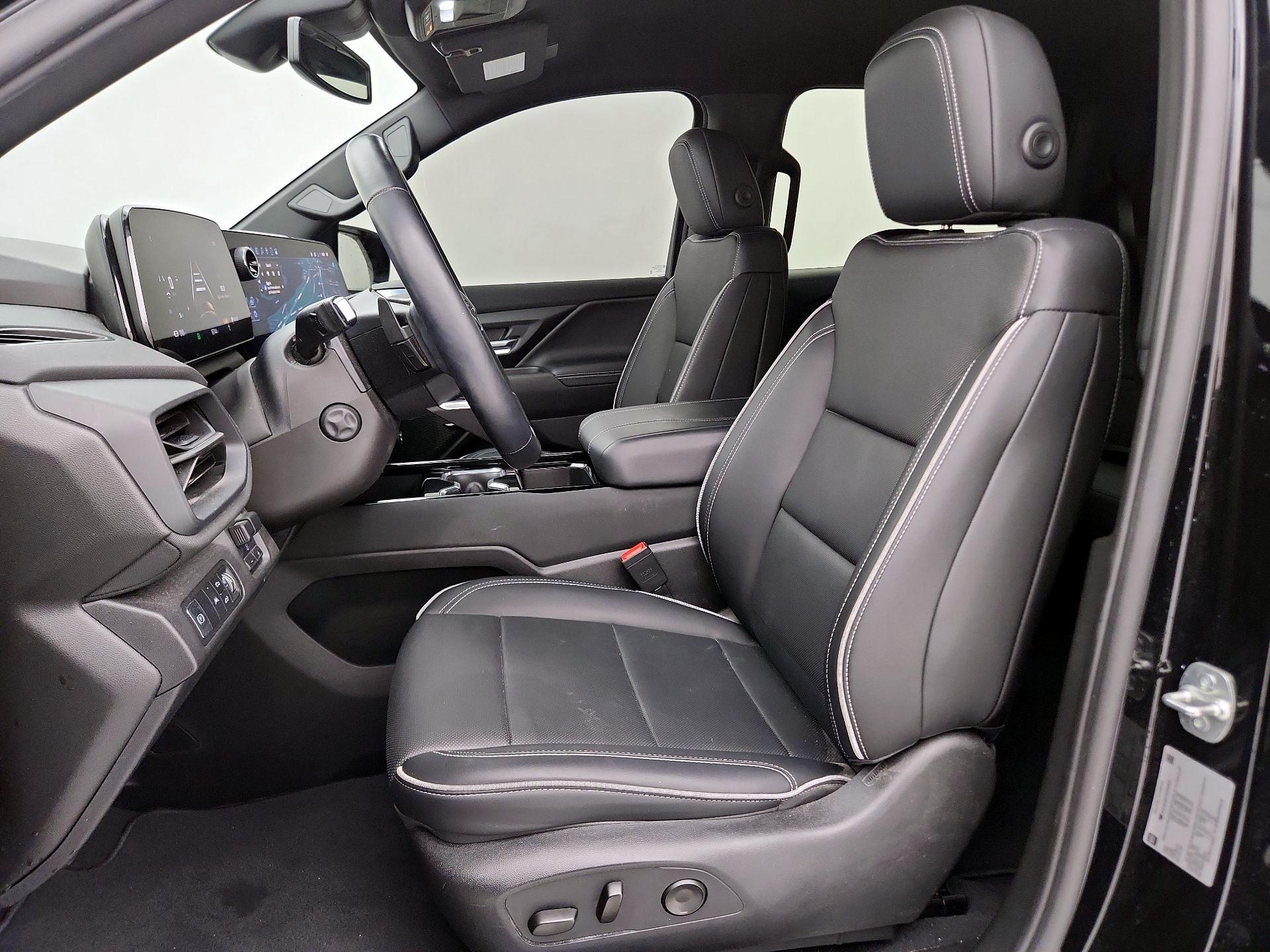 Thumbnail: 2025 Chevrolet Silverado EV - 11