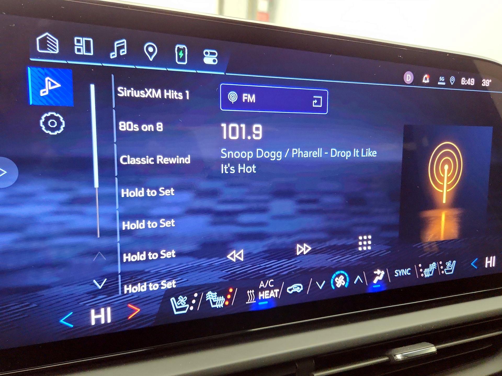 Thumbnail: 2025 Chevrolet Silverado EV - 16