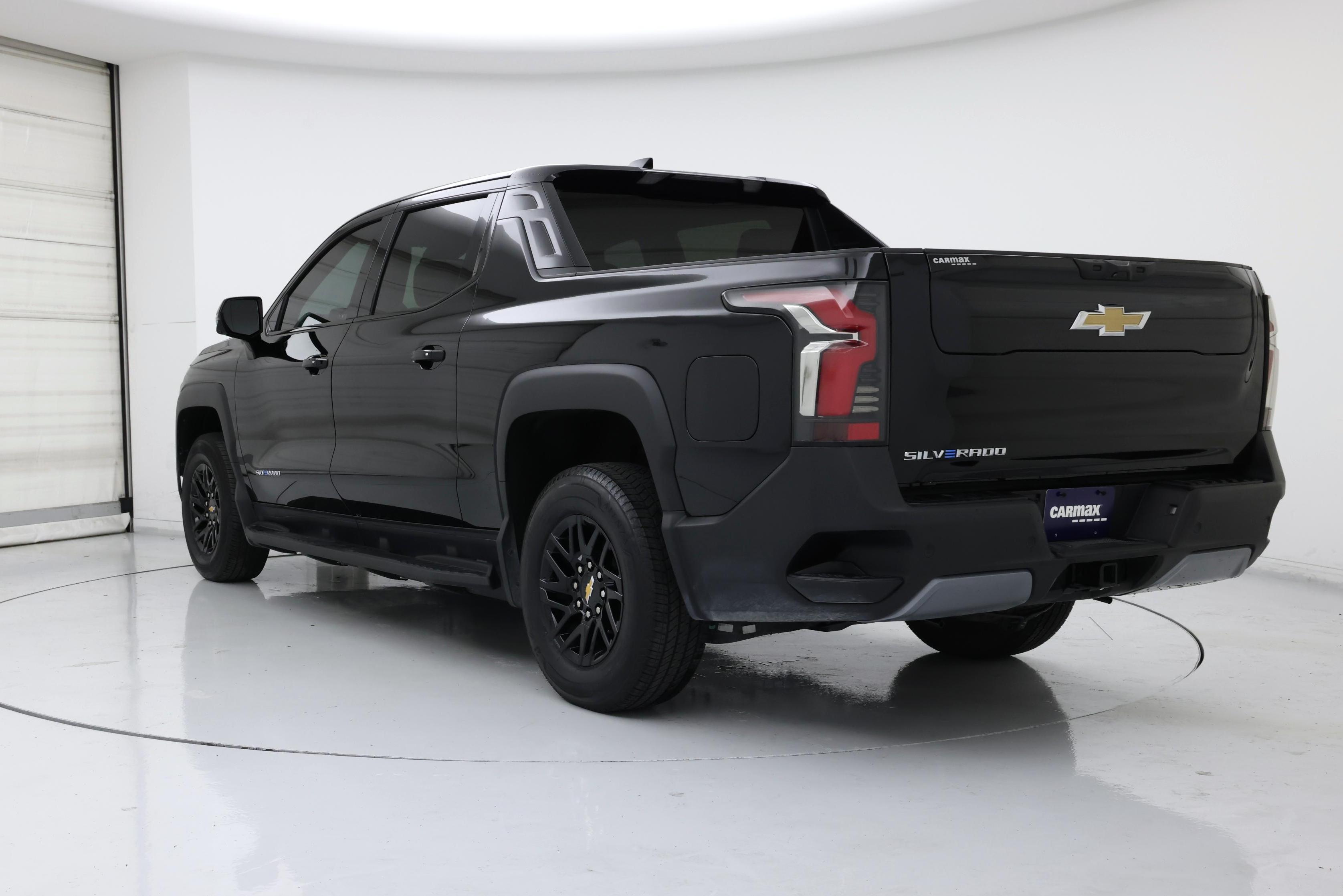 Thumbnail: 2025 Chevrolet Silverado EV - 2