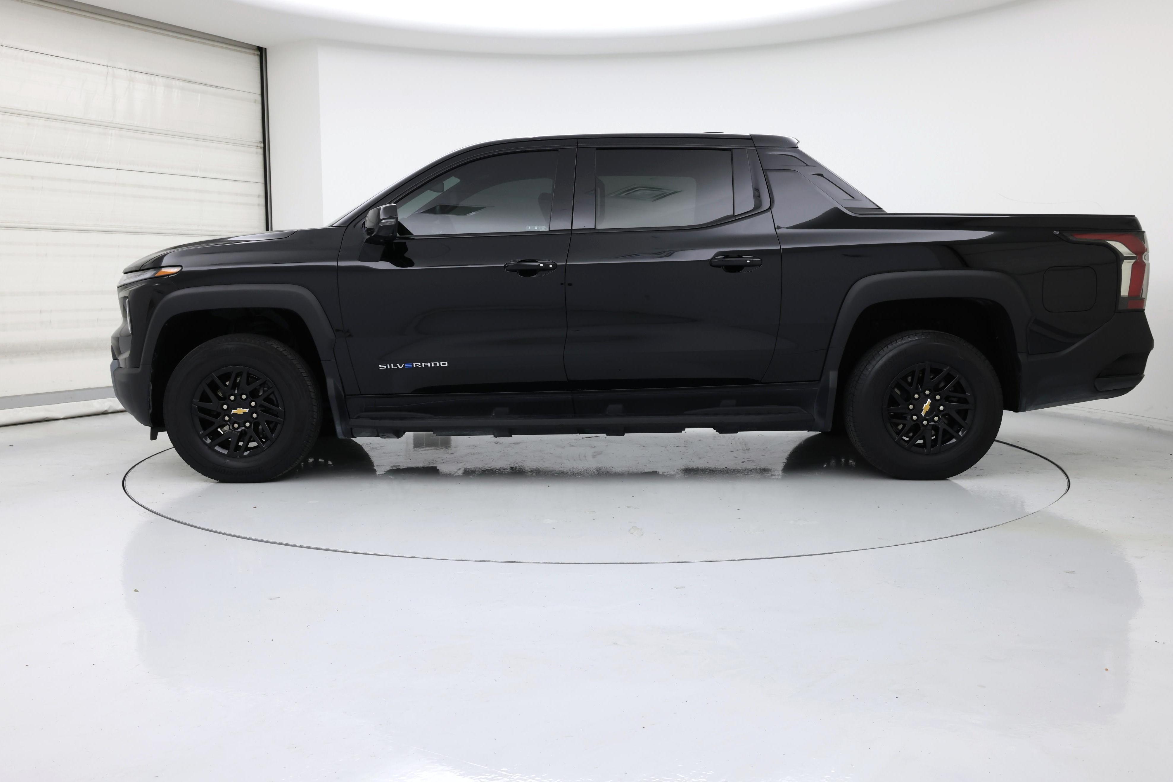 Thumbnail: 2025 Chevrolet Silverado EV - 3