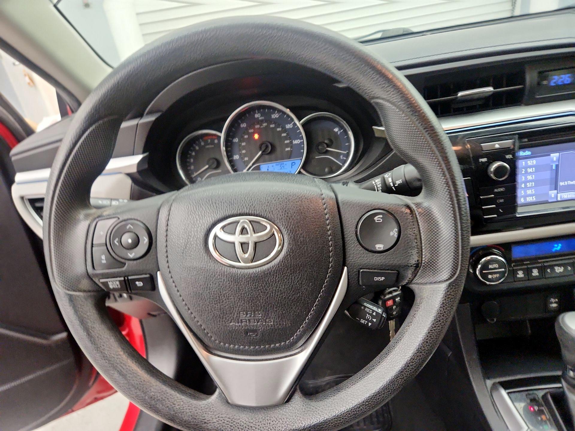 Thumbnail: 2014 Toyota Corolla - 10