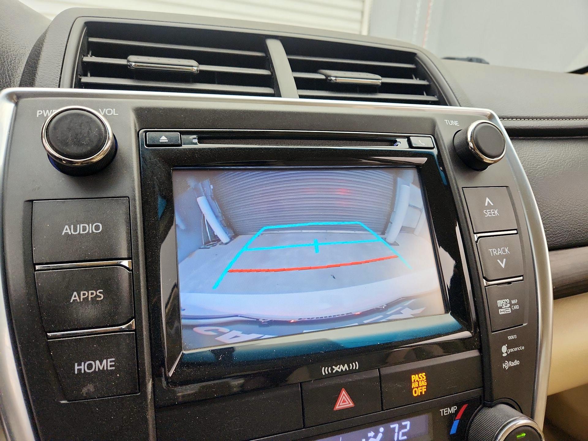 Thumbnail: 2016 Toyota Camry - 15