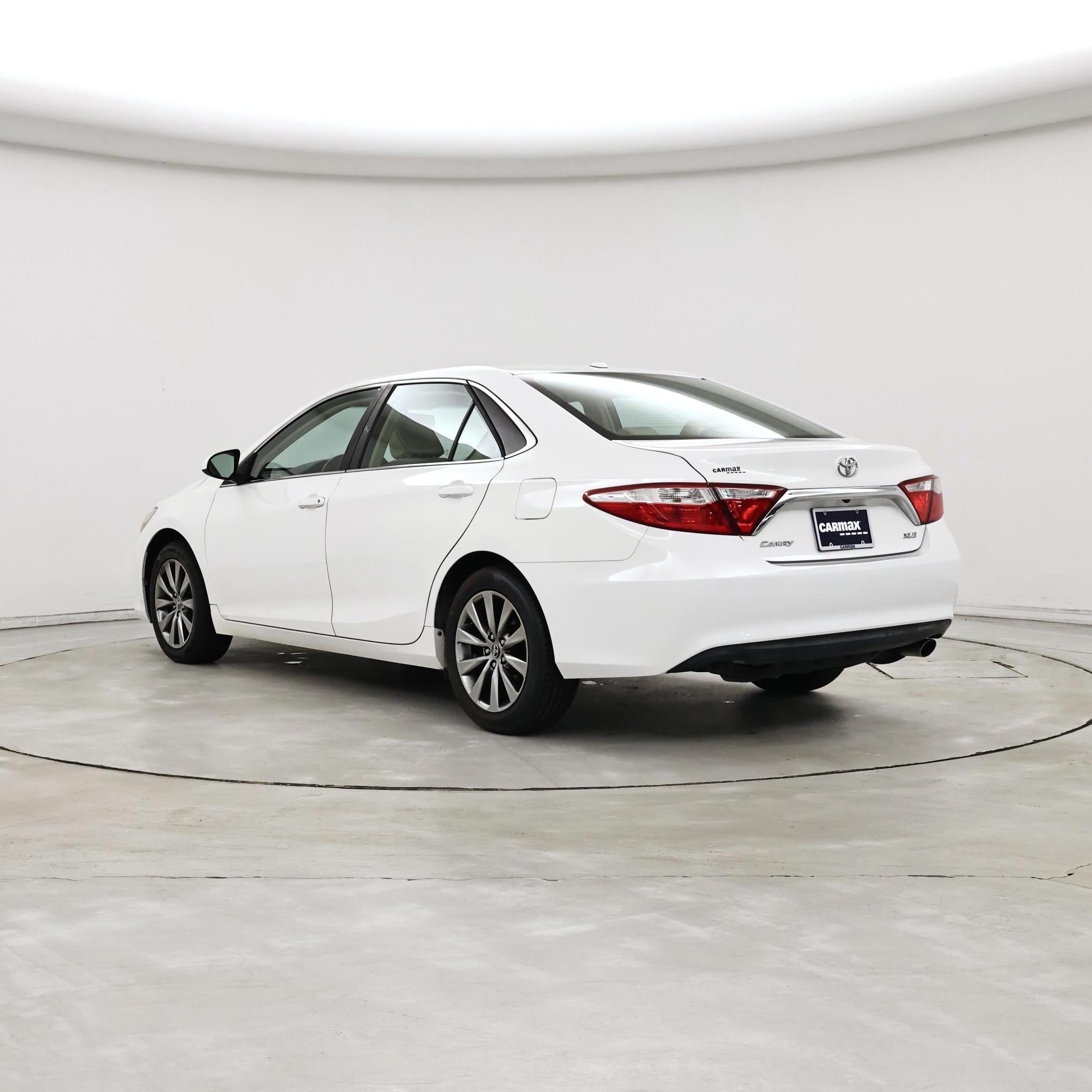 Thumbnail: 2016 Toyota Camry - 2