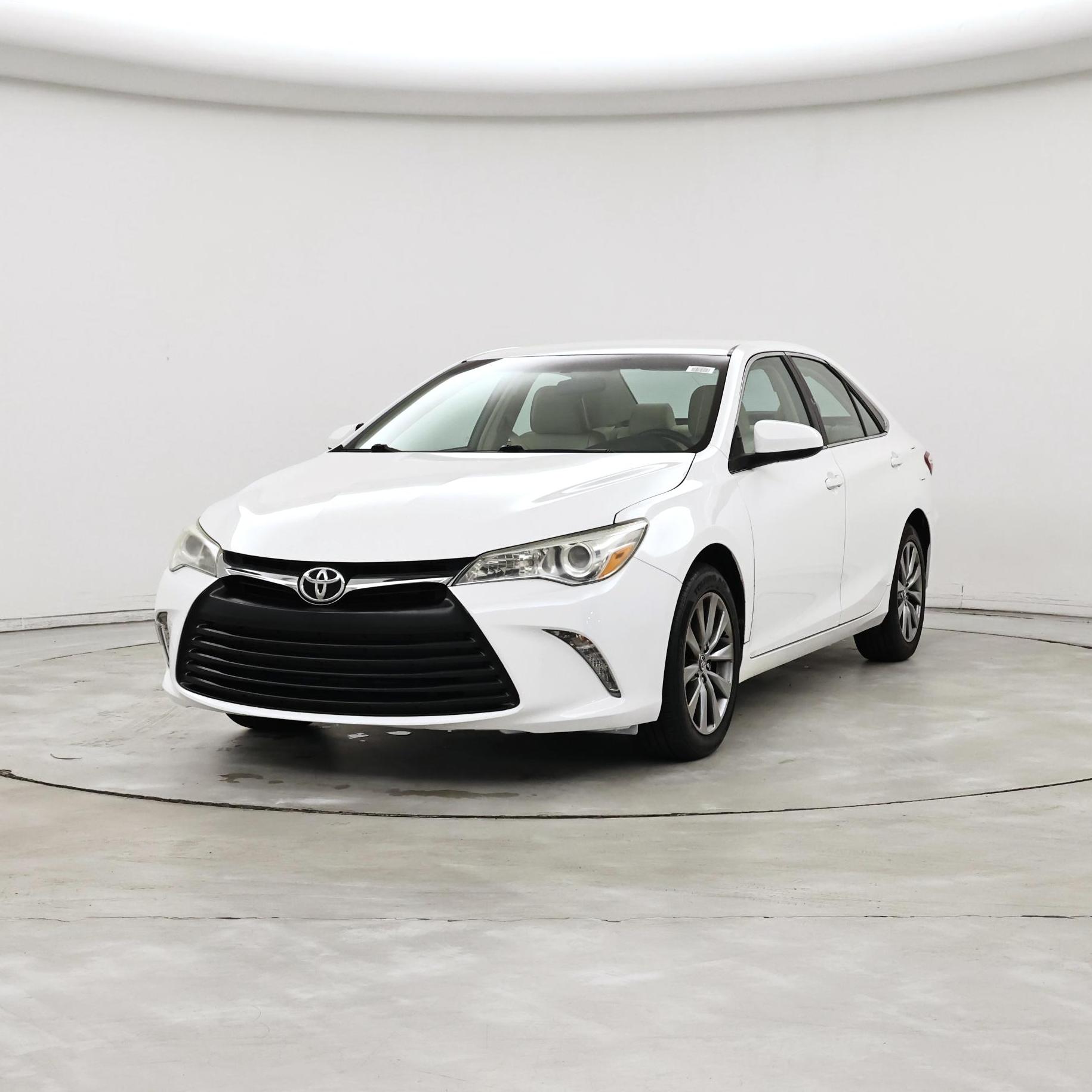 Thumbnail: 2016 Toyota Camry - 4
