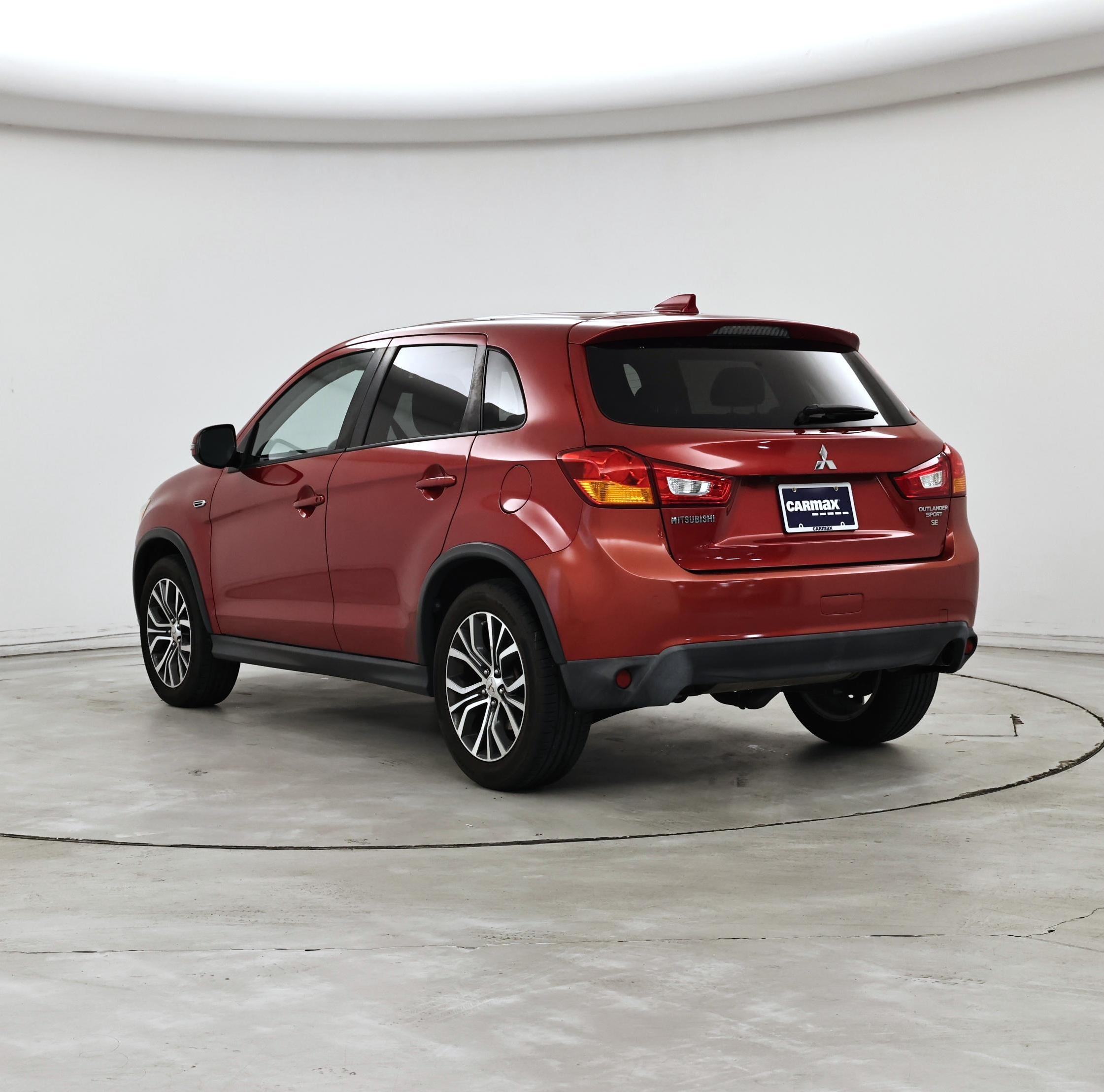 Thumbnail: 2017 Mitsubishi Outlander Sport - 2