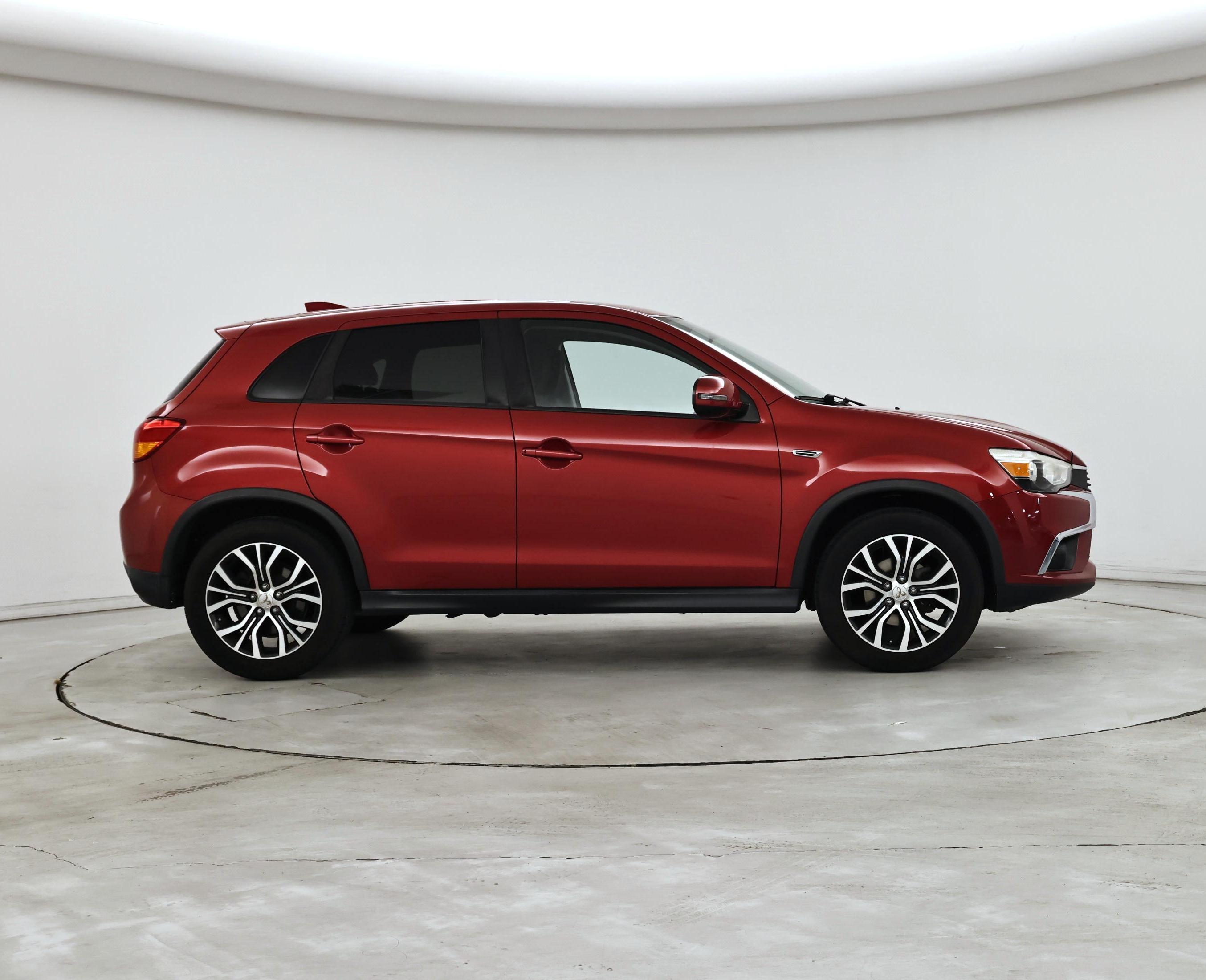 Thumbnail: 2017 Mitsubishi Outlander Sport - 7