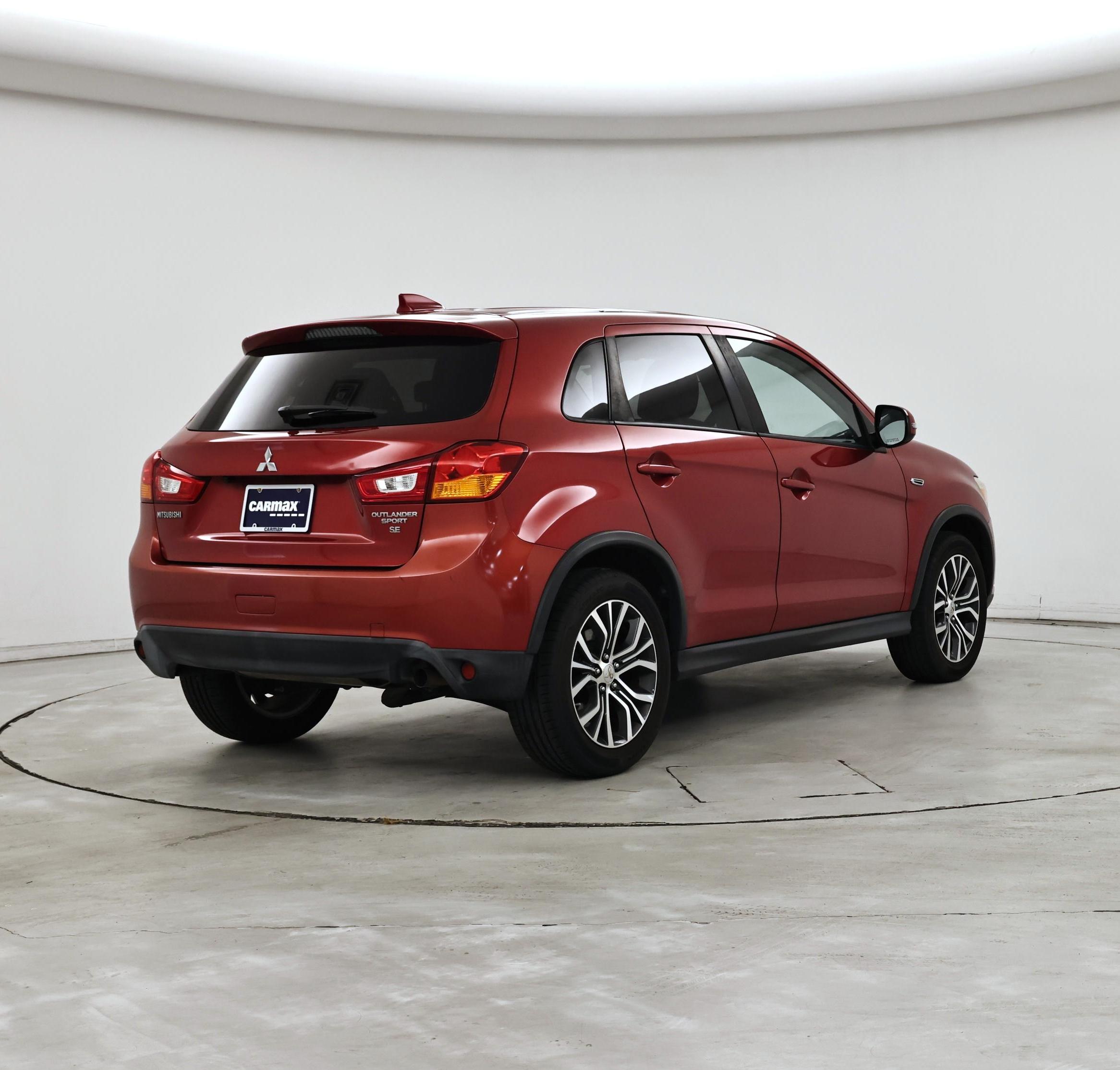 Thumbnail: 2017 Mitsubishi Outlander Sport - 8