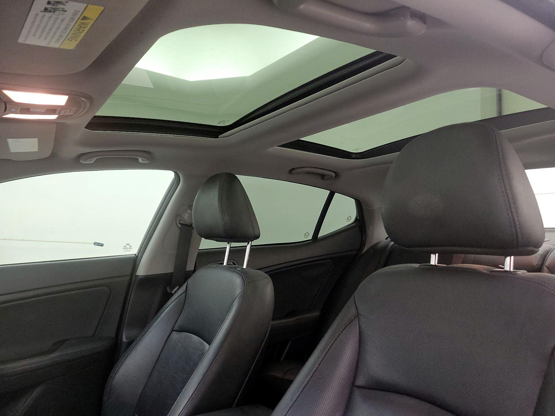 Thumbnail: 2015 Kia Optima - 20