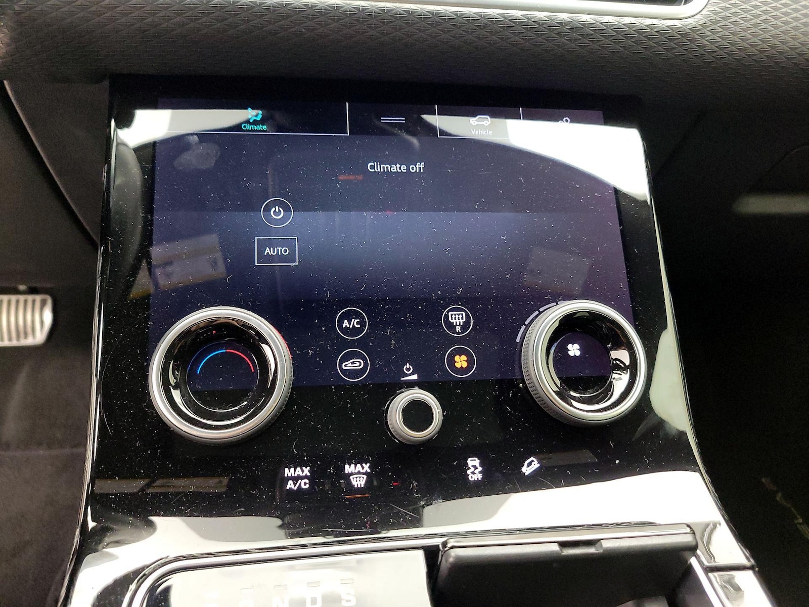 2019 Land Rover Range Rover Velar SE - Photo 18