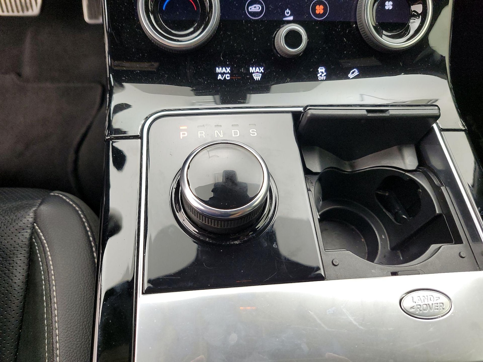 2019 Land Rover Range Rover Velar SE - Photo 19
