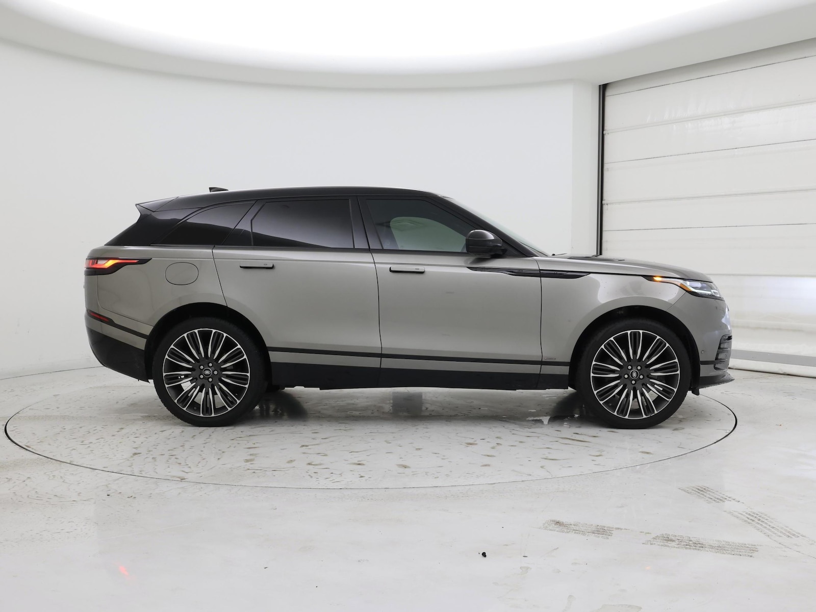 2019 Land Rover Range Rover Velar SE - Photo 8