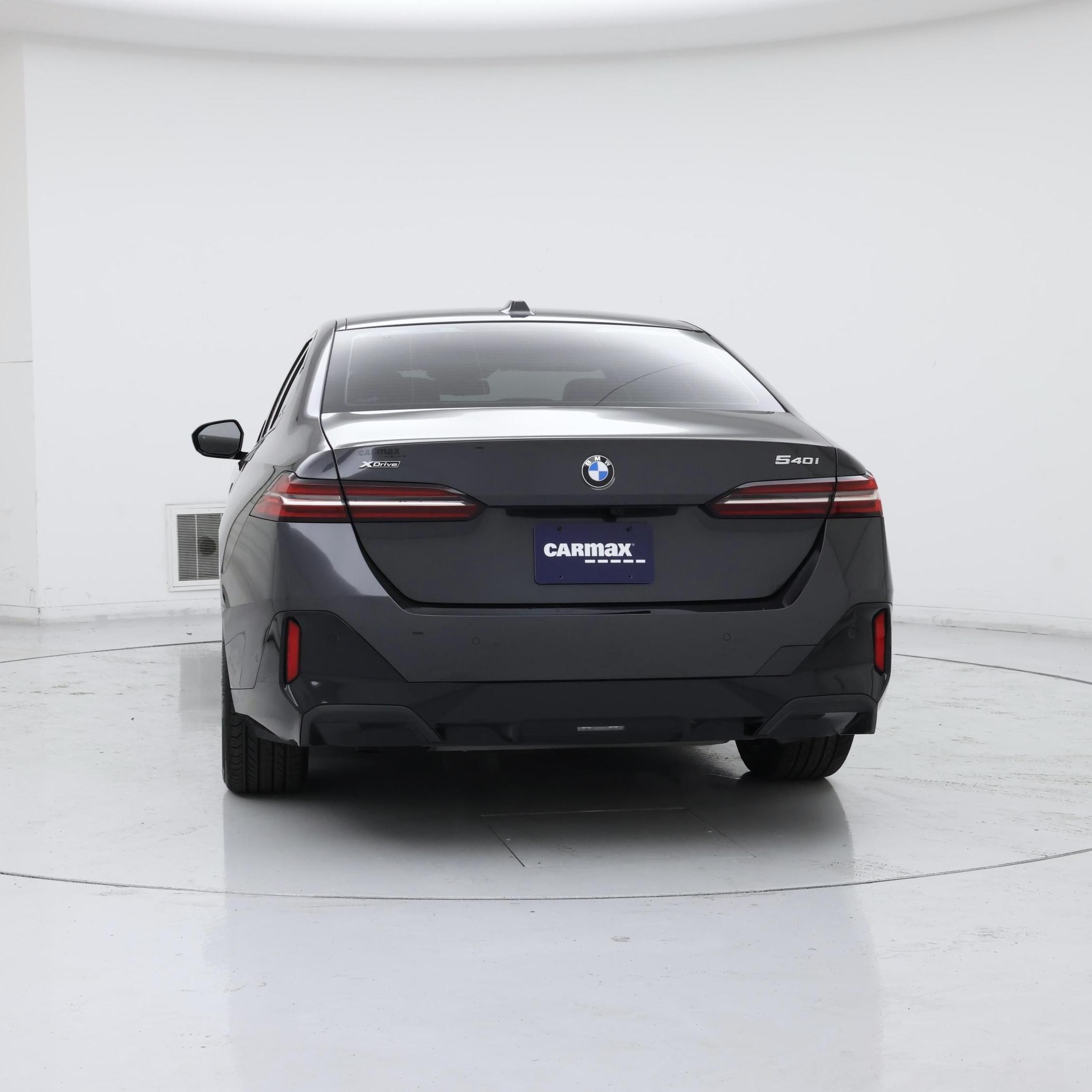 Thumbnail: 2024 BMW 5 Series - 6