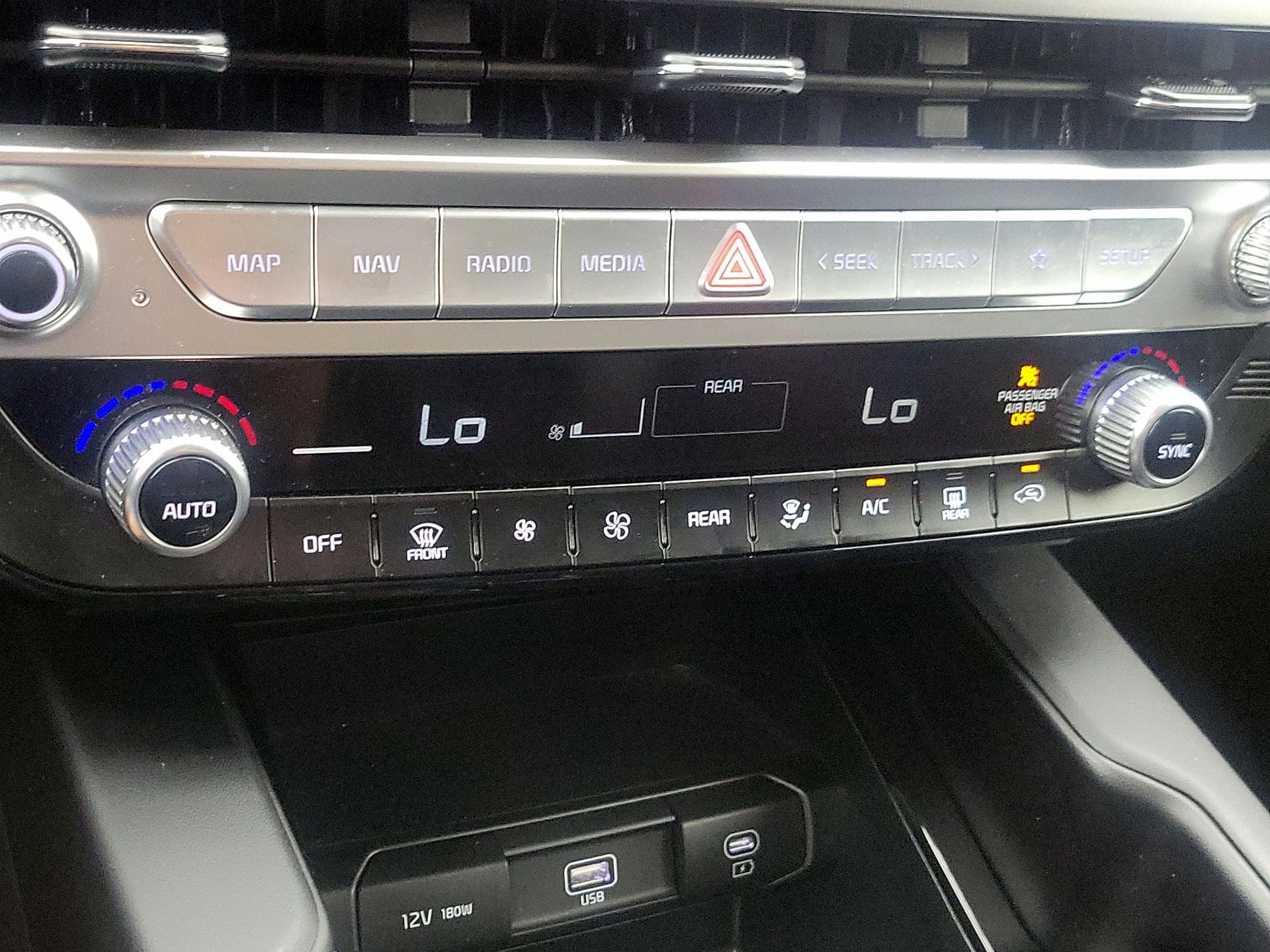 Thumbnail: 2024 Kia Telluride - 17