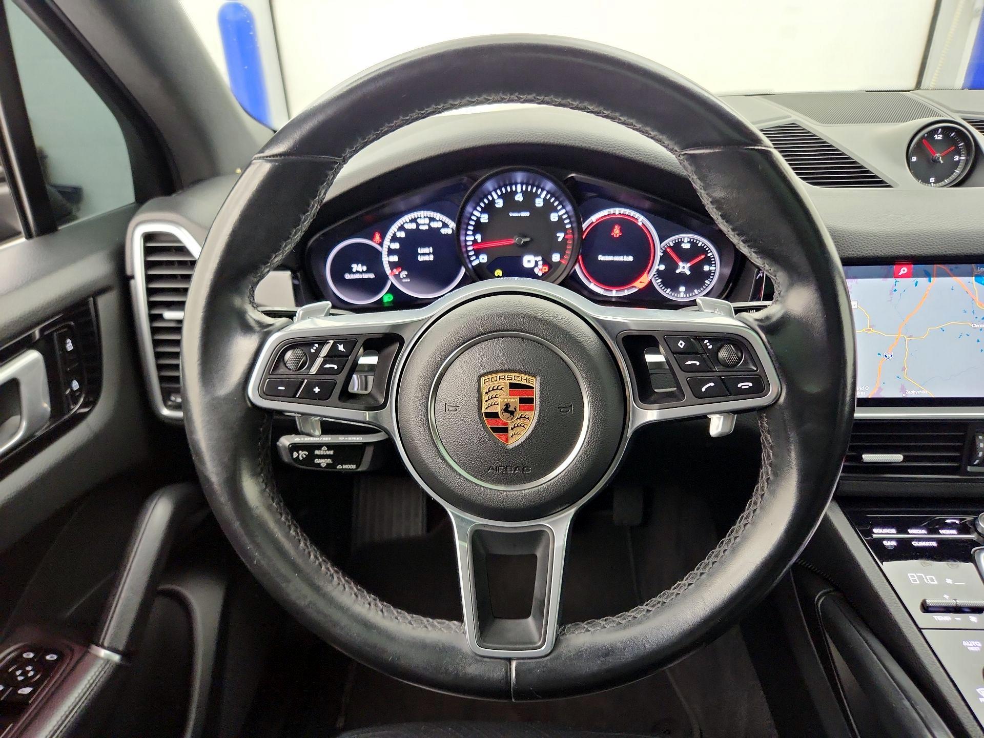 Thumbnail: 2020 Porsche Cayenne - 10