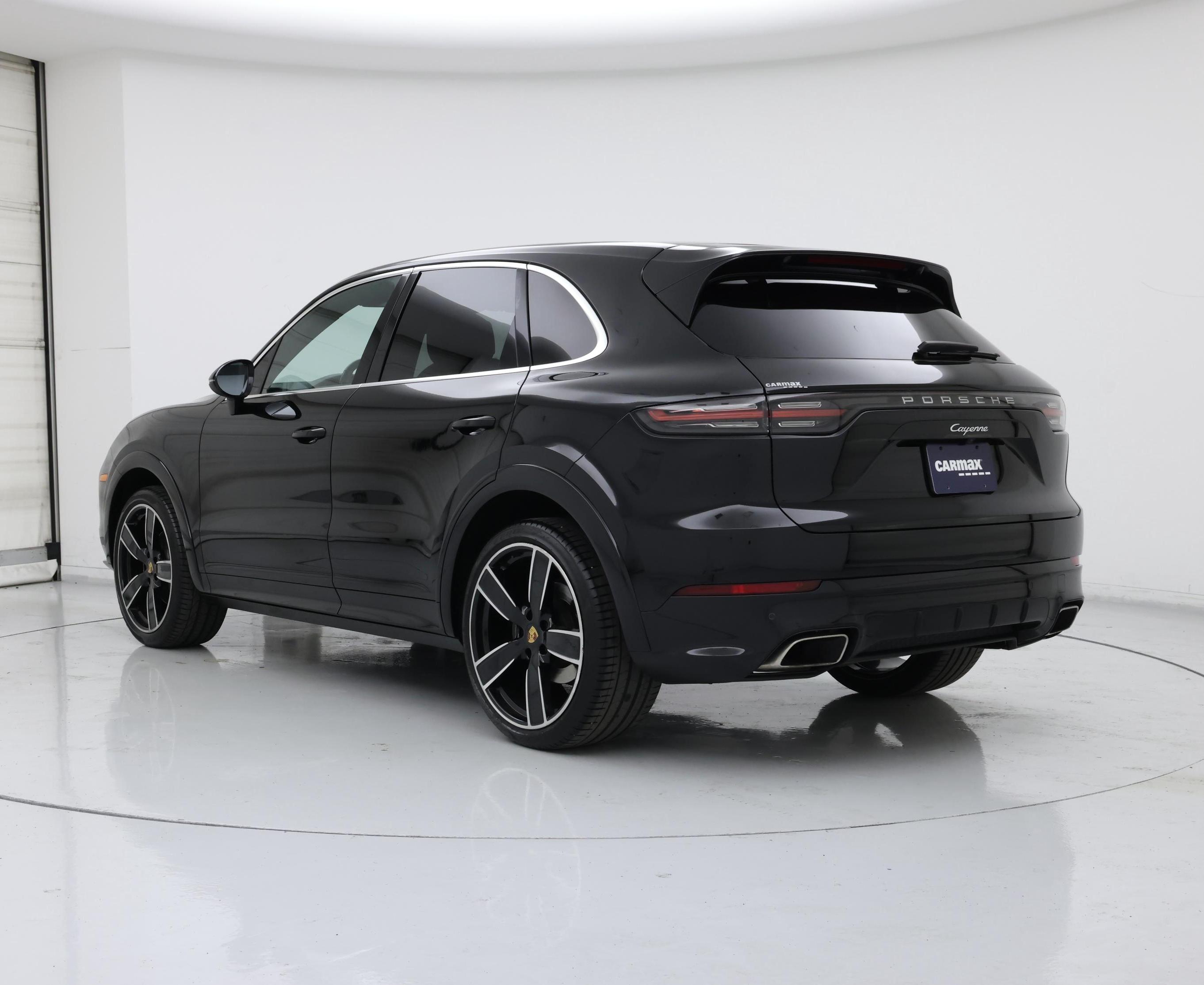 Thumbnail: 2020 Porsche Cayenne - 2