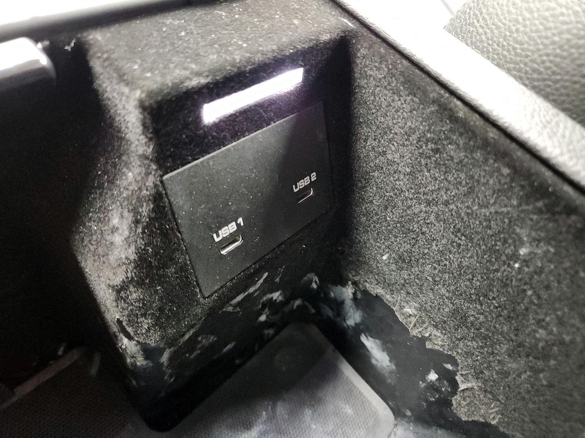 Thumbnail: 2020 Porsche Cayenne - 19