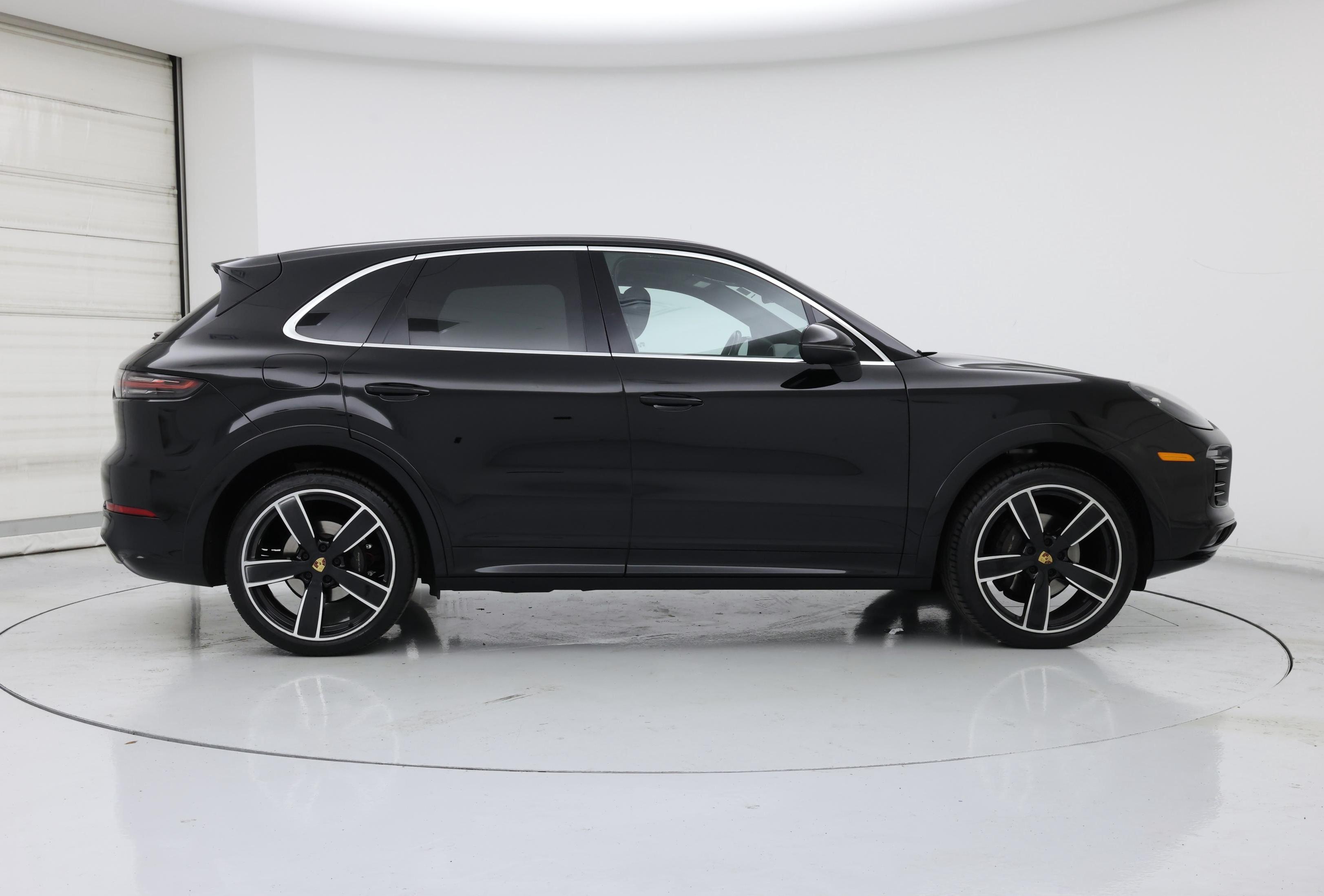 Thumbnail: 2020 Porsche Cayenne - 7