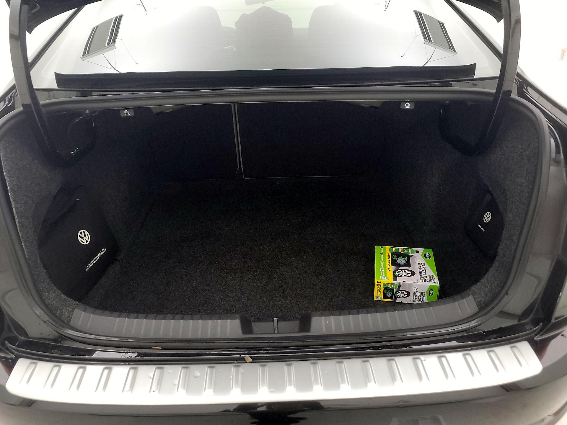 Thumbnail: 2020 Volkswagen Jetta - 20