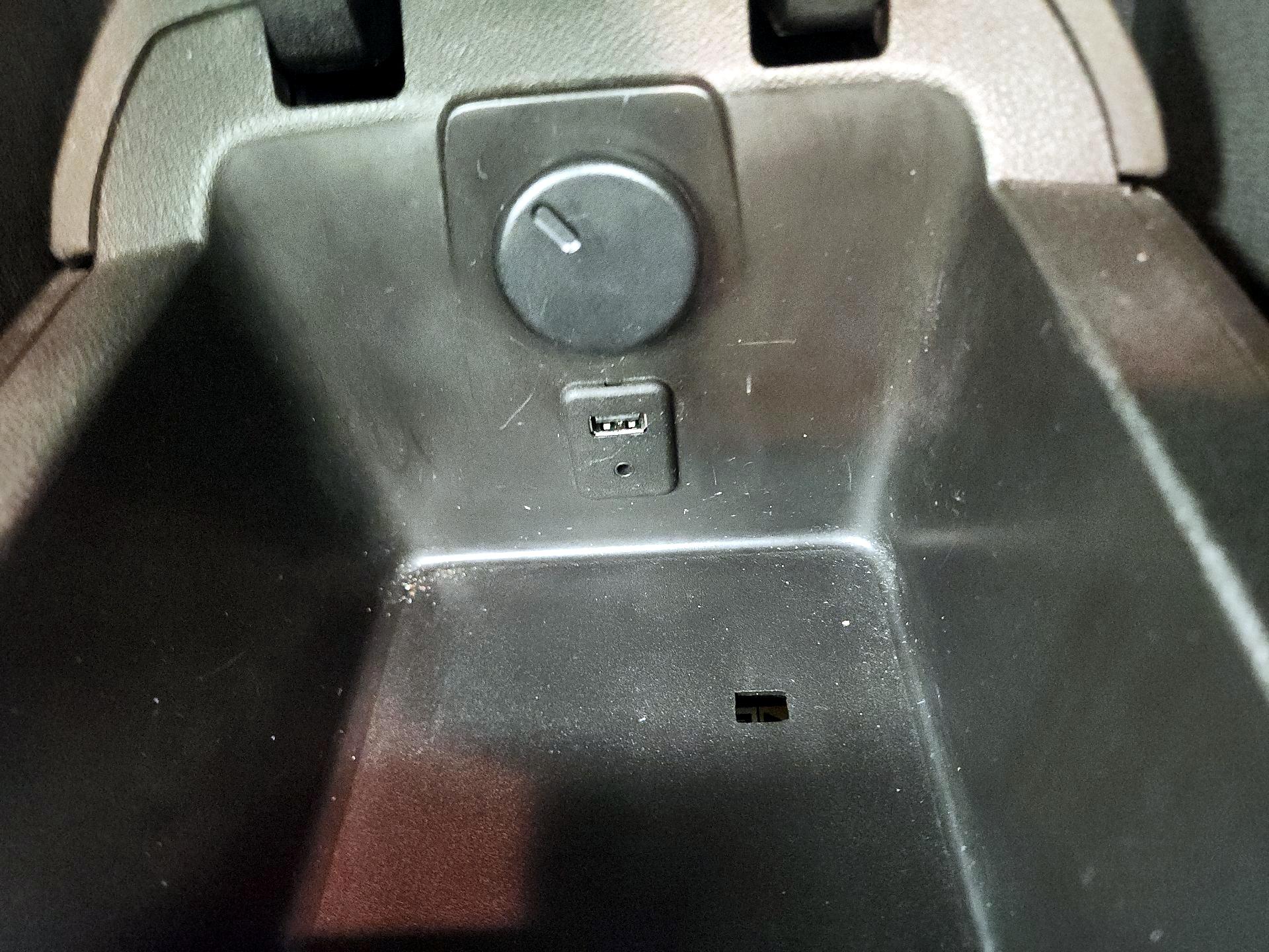 Thumbnail: 2015 Chevrolet Camaro - 18