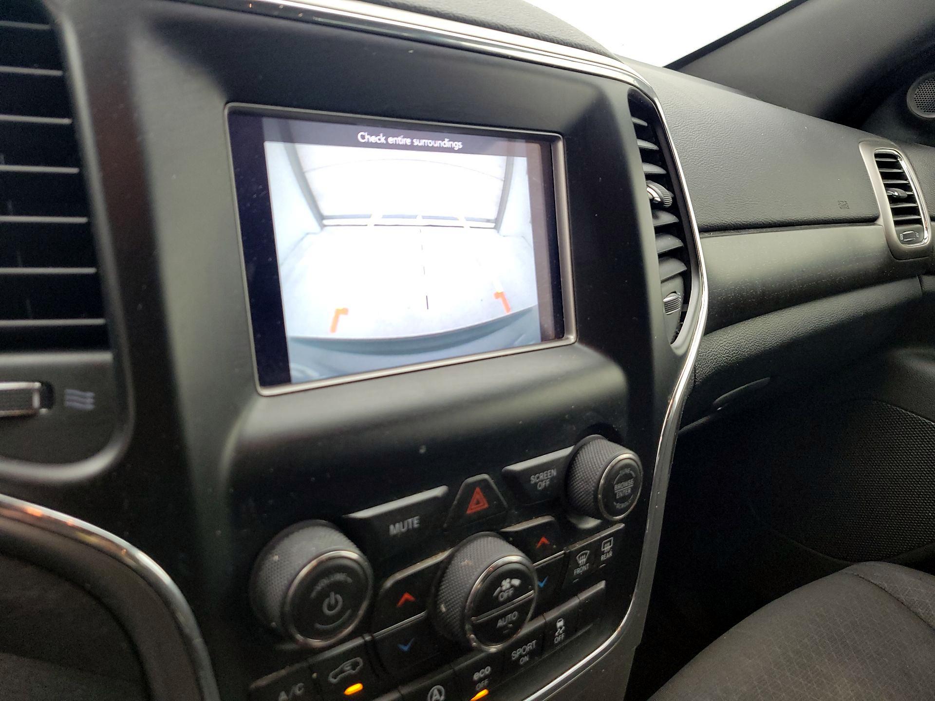 Thumbnail: 2018 Jeep Grand Cherokee - 14