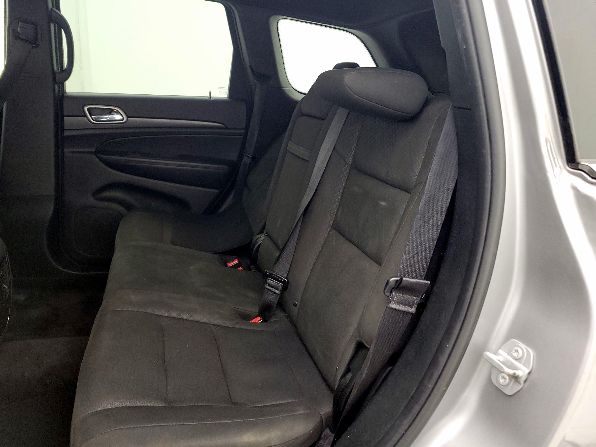 Thumbnail: 2018 Jeep Grand Cherokee - 19