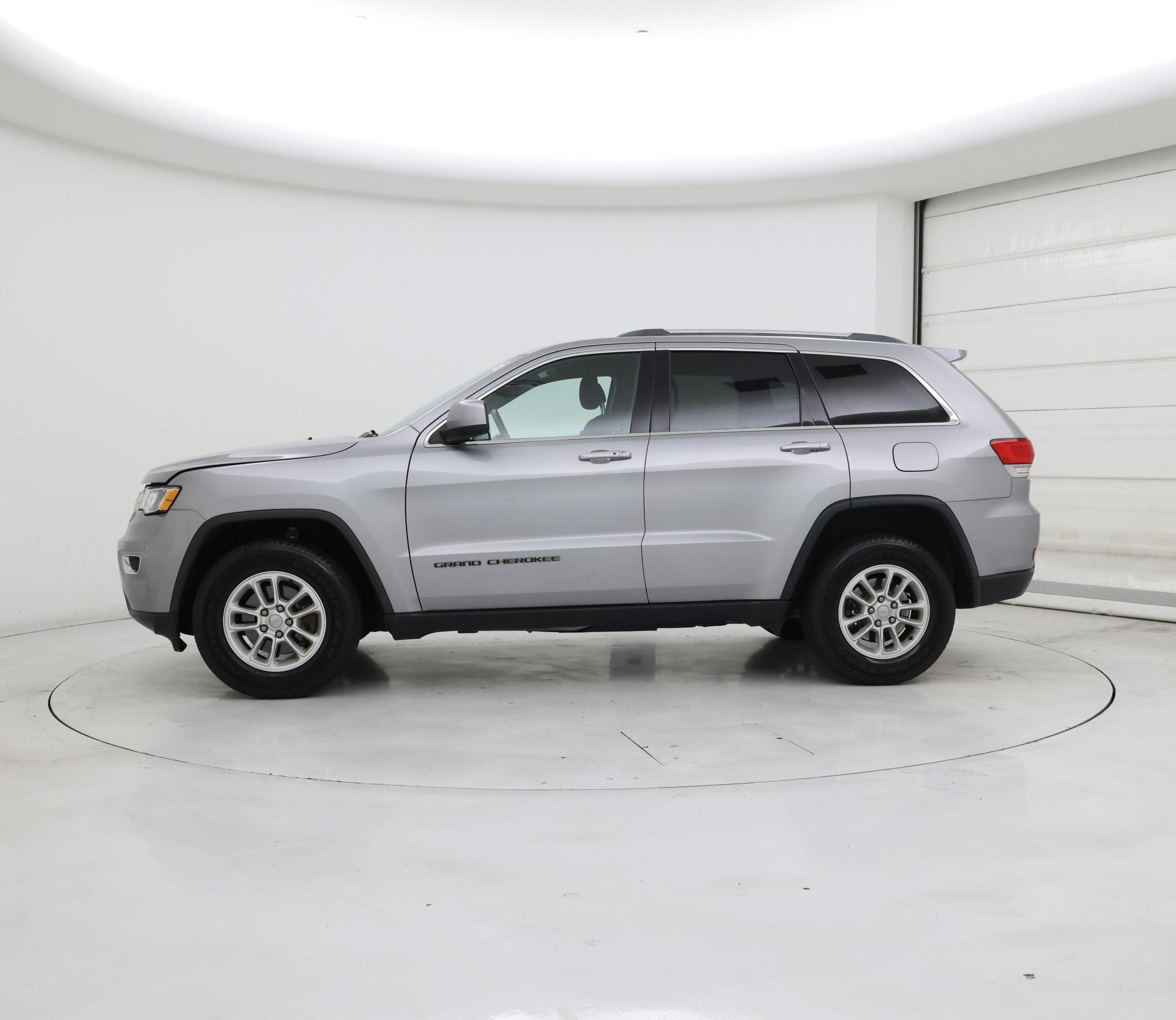 Thumbnail: 2018 Jeep Grand Cherokee - 3