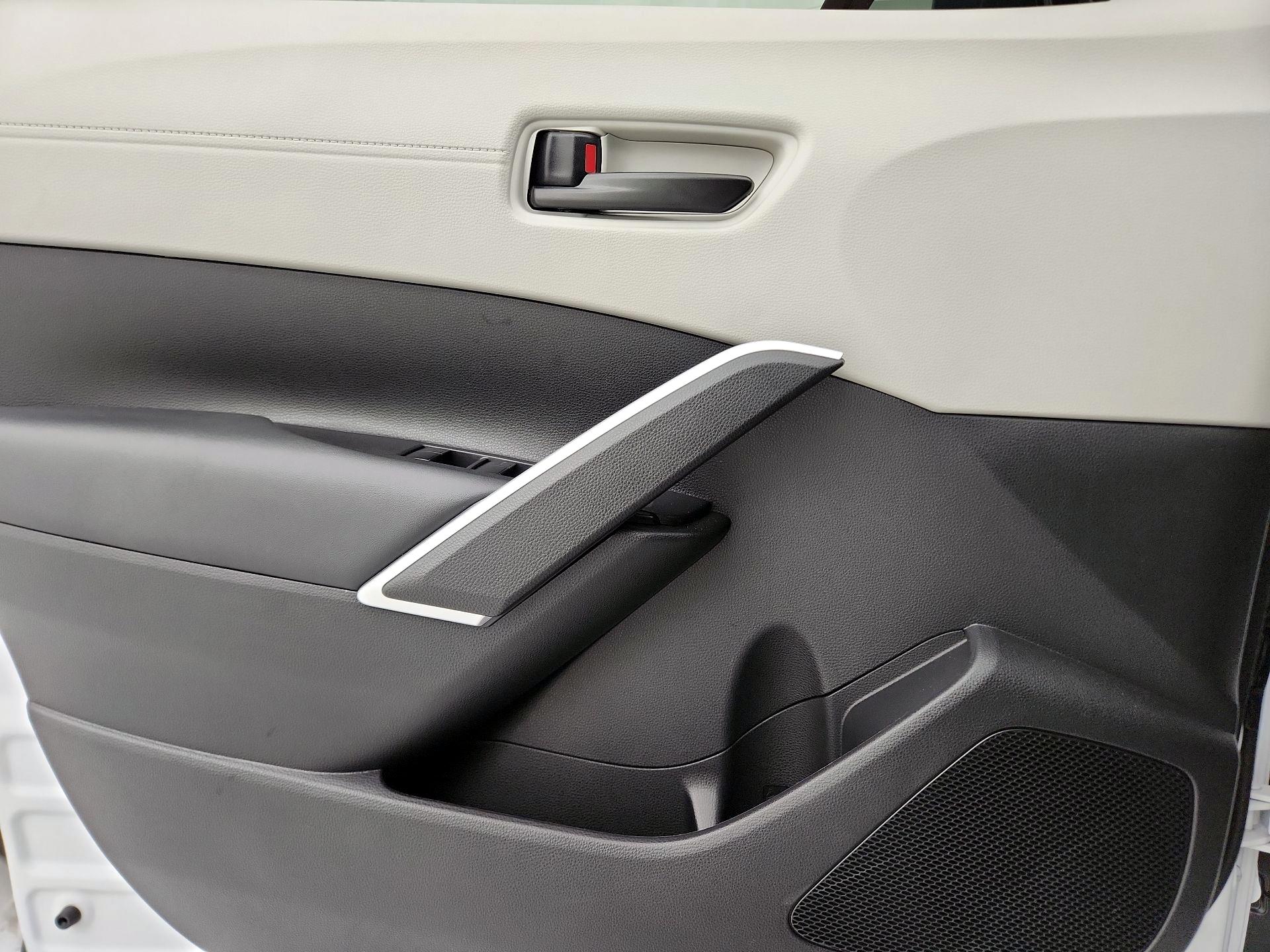 Thumbnail: 2026 Toyota Corolla Cross - 12