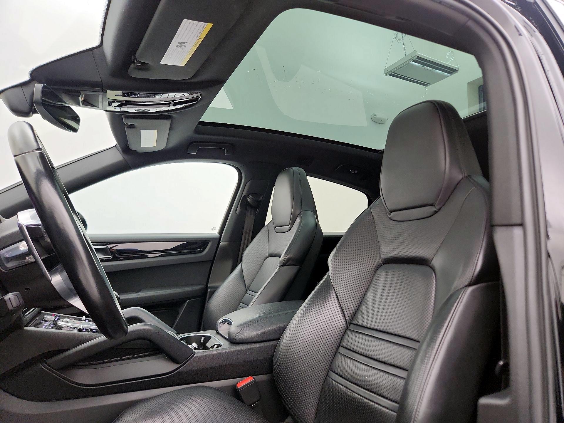 Thumbnail: 2020 Porsche Cayenne - 19