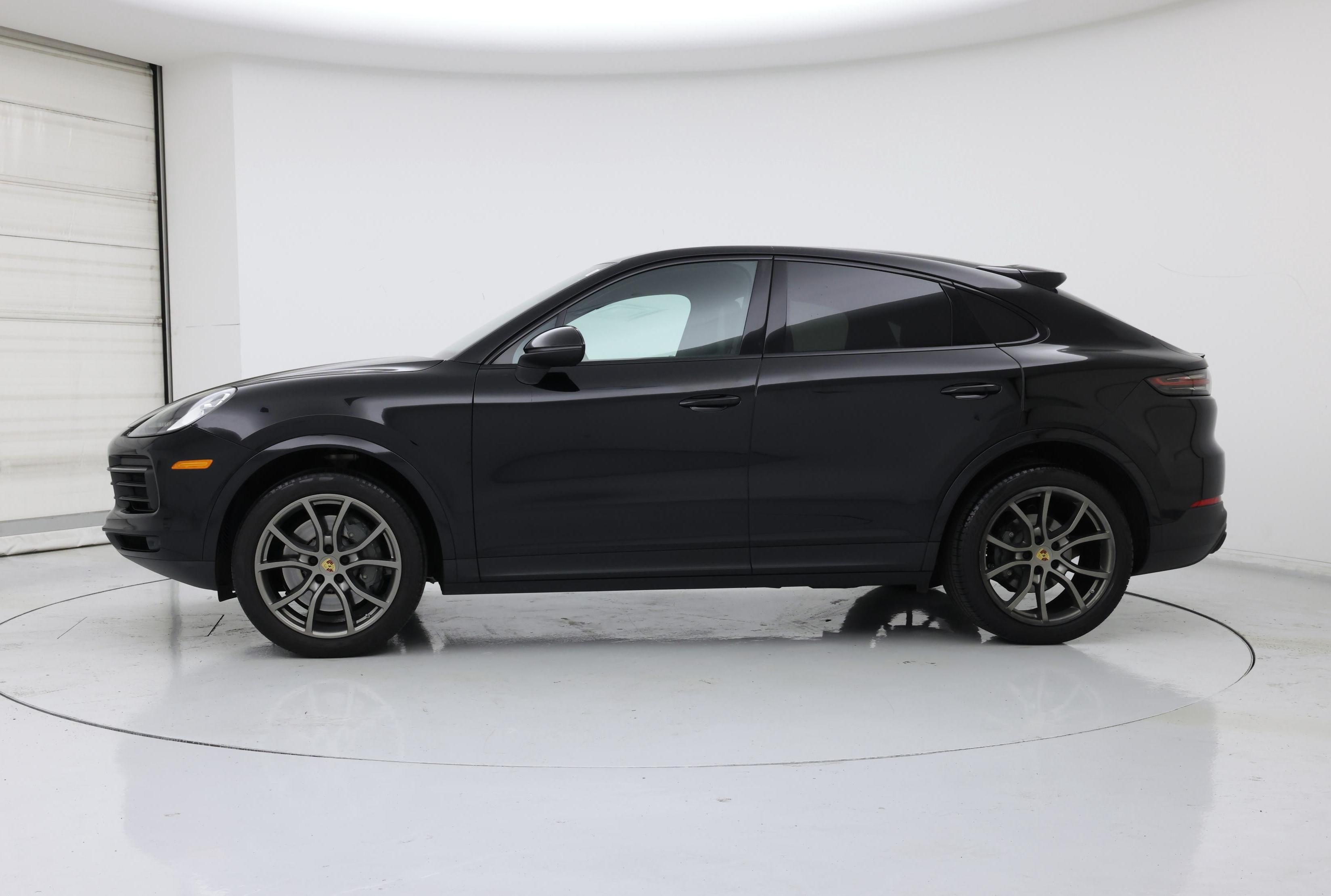 Thumbnail: 2020 Porsche Cayenne - 3