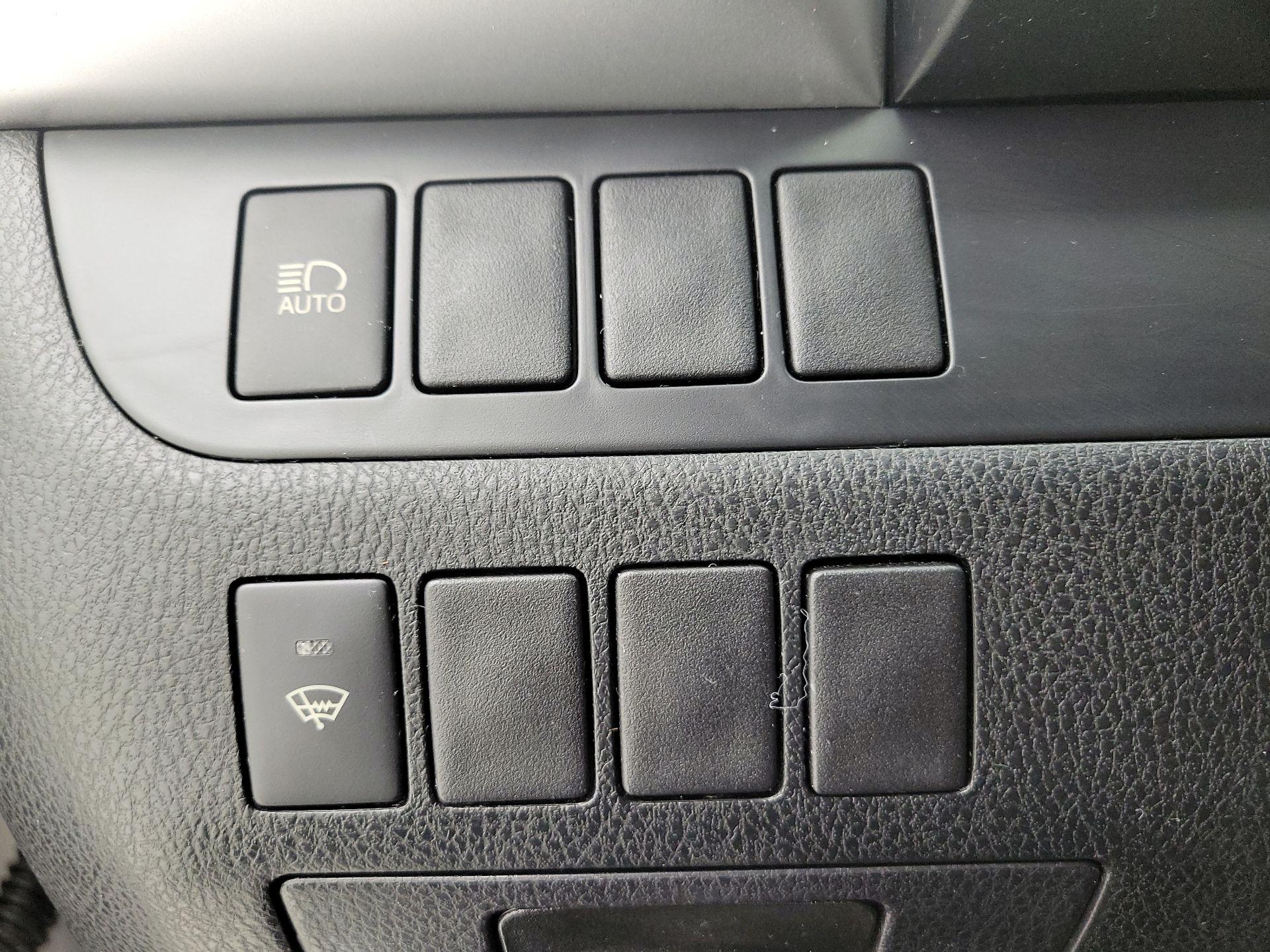 Thumbnail: 2019 Toyota Highlander - 13