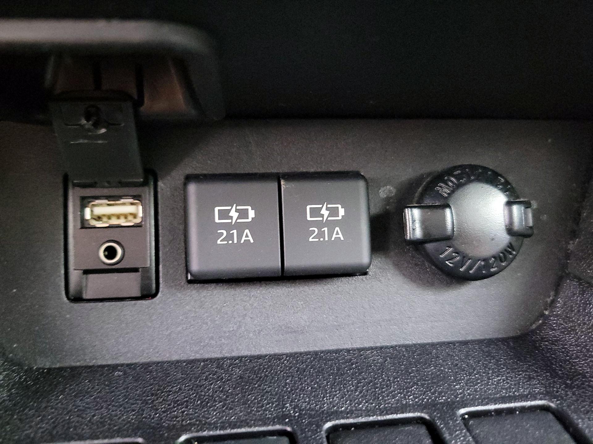 Thumbnail: 2019 Toyota Highlander - 18