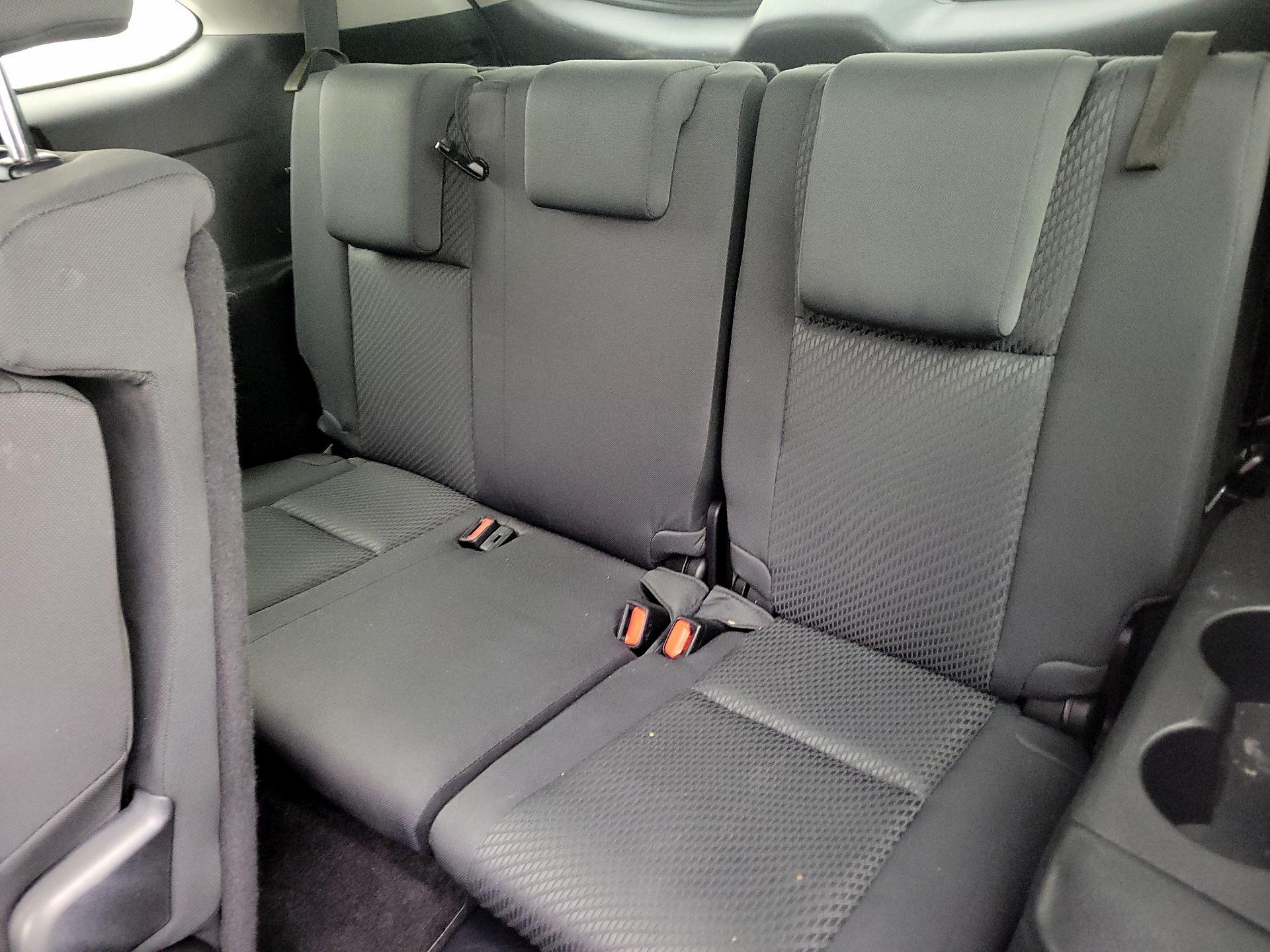 Thumbnail: 2019 Toyota Highlander - 20