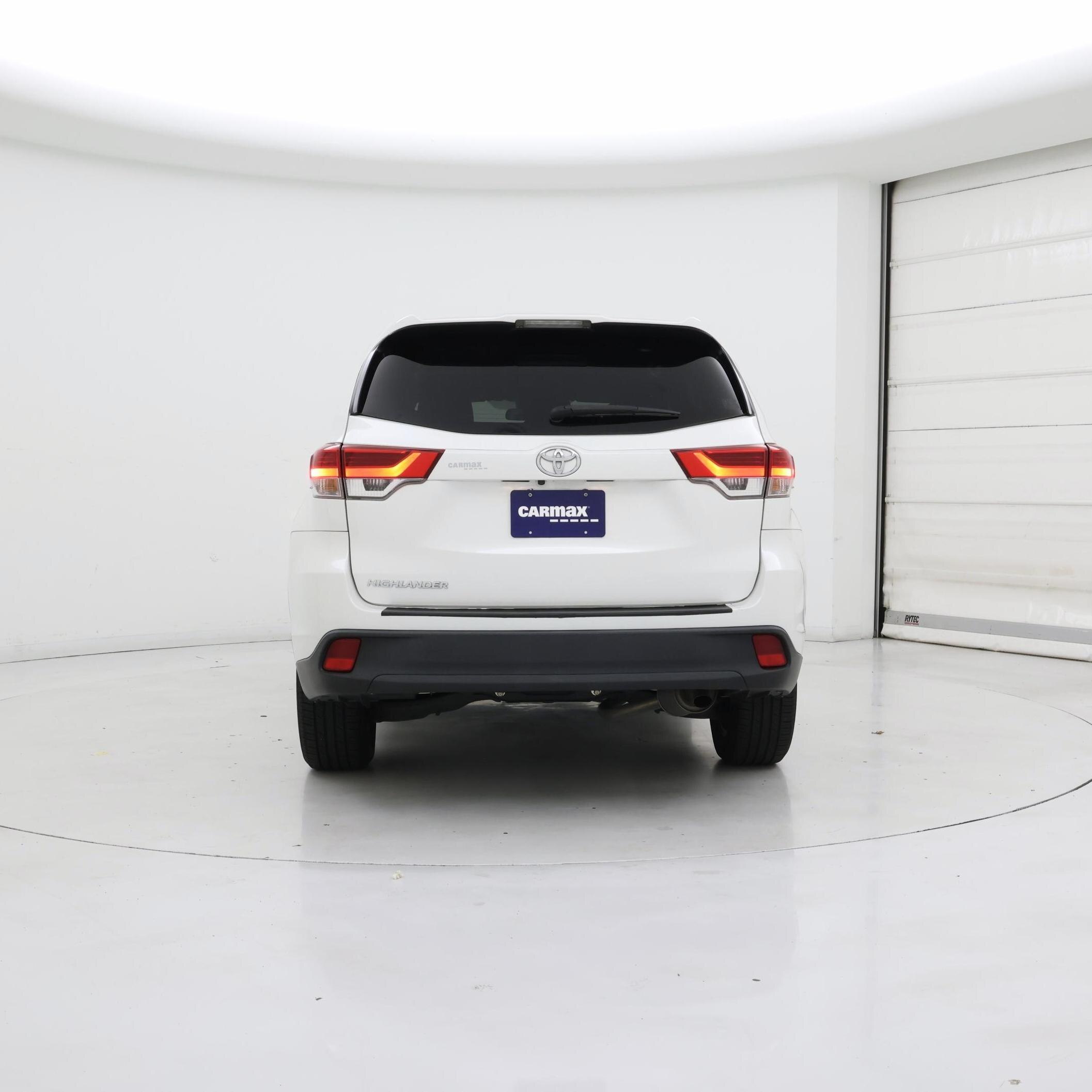 Thumbnail: 2019 Toyota Highlander - 6