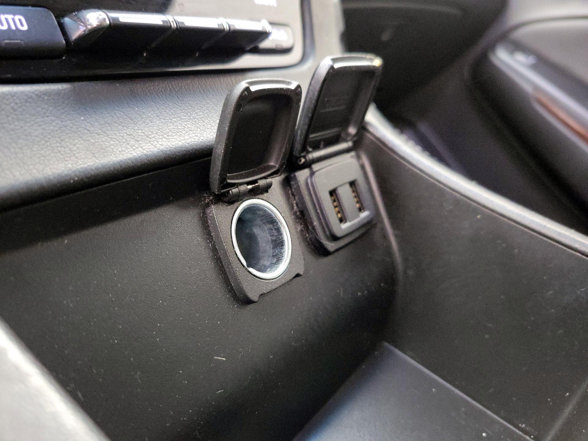 Thumbnail: 2019 GMC Yukon - 18