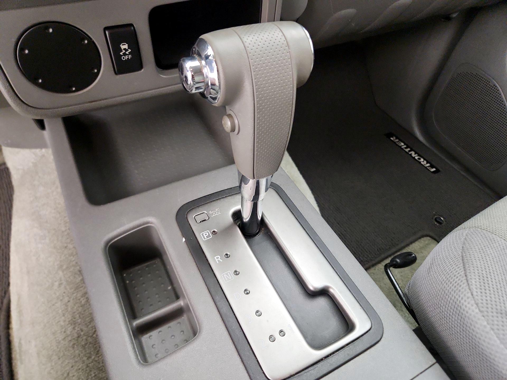 Thumbnail: 2016 Nissan Frontier - 16