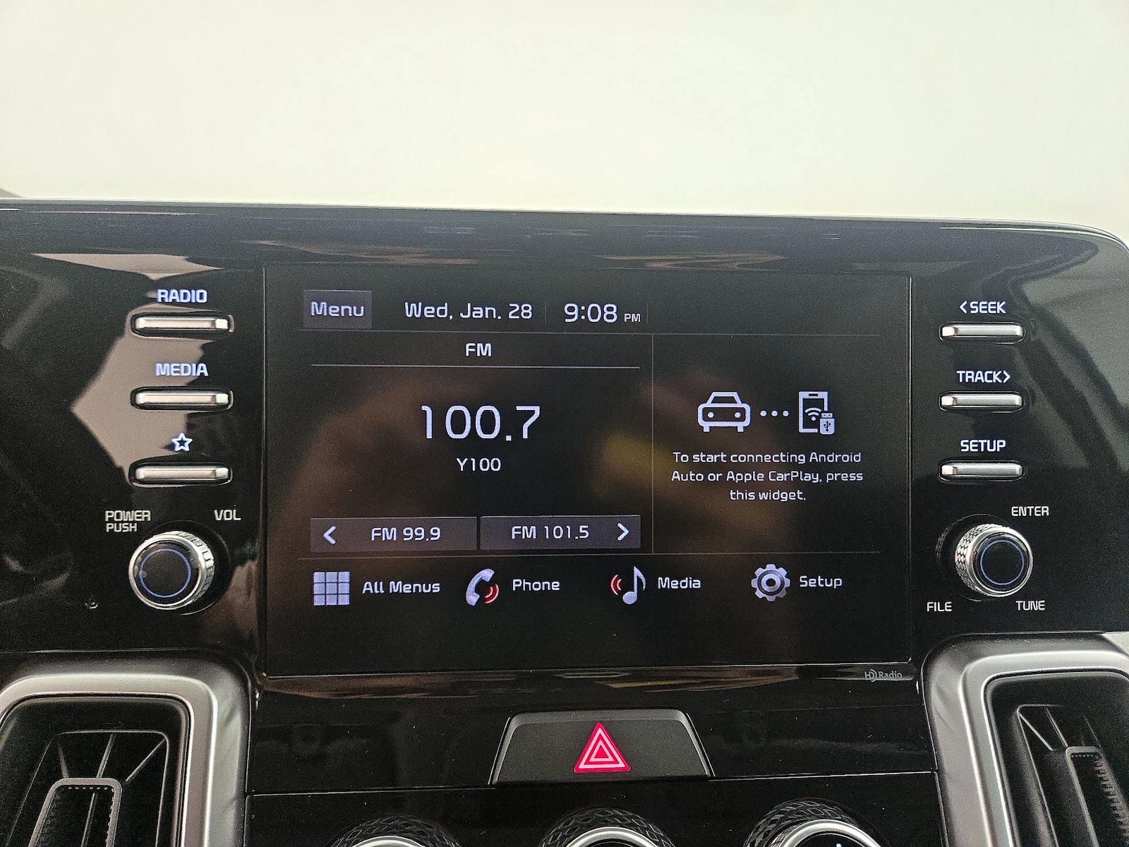 2023 Kia Sorento LX - Photo 16