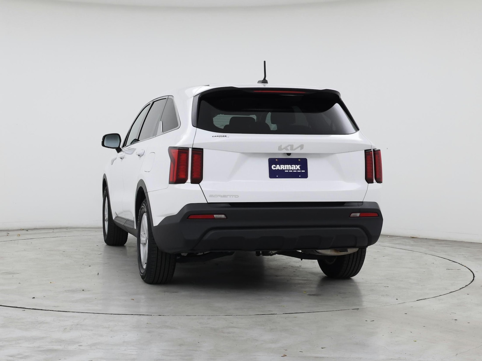 2023 Kia Sorento LX - Photo 7