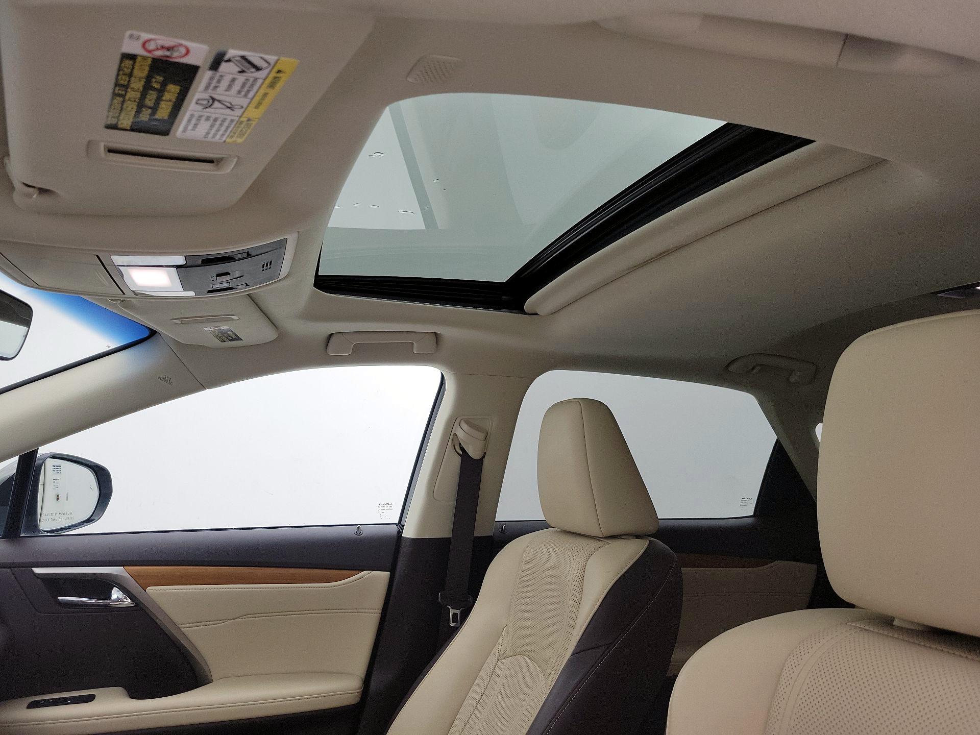 Thumbnail: 2019 Lexus RX - 20