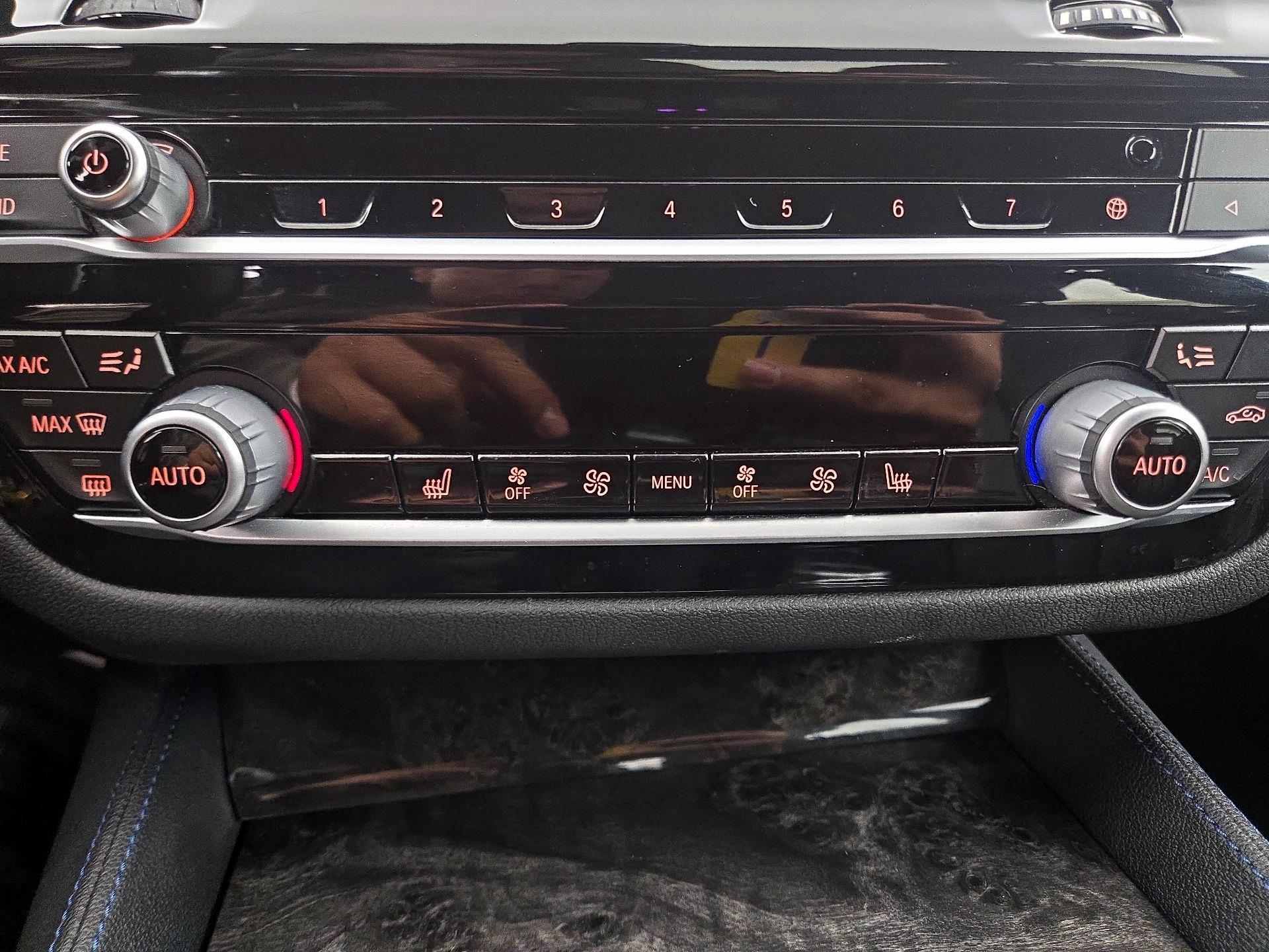 Thumbnail: 2020 BMW 5 Series - 17