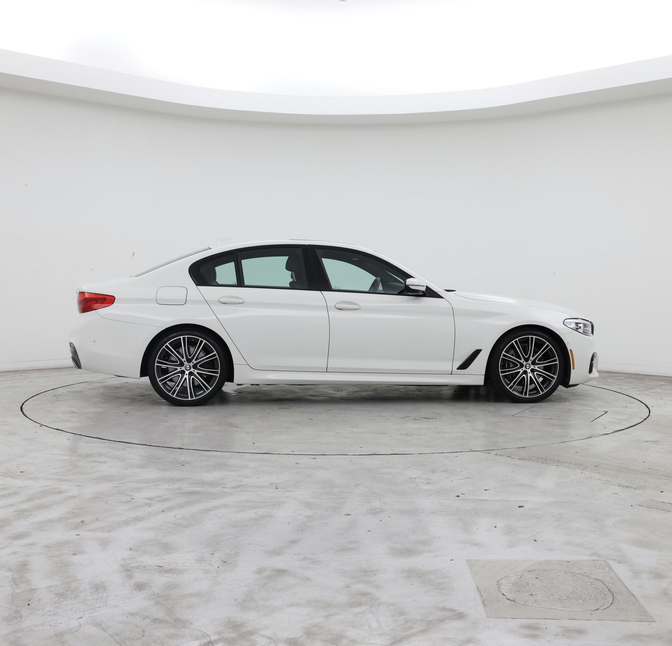 Thumbnail: 2020 BMW 5 Series - 7