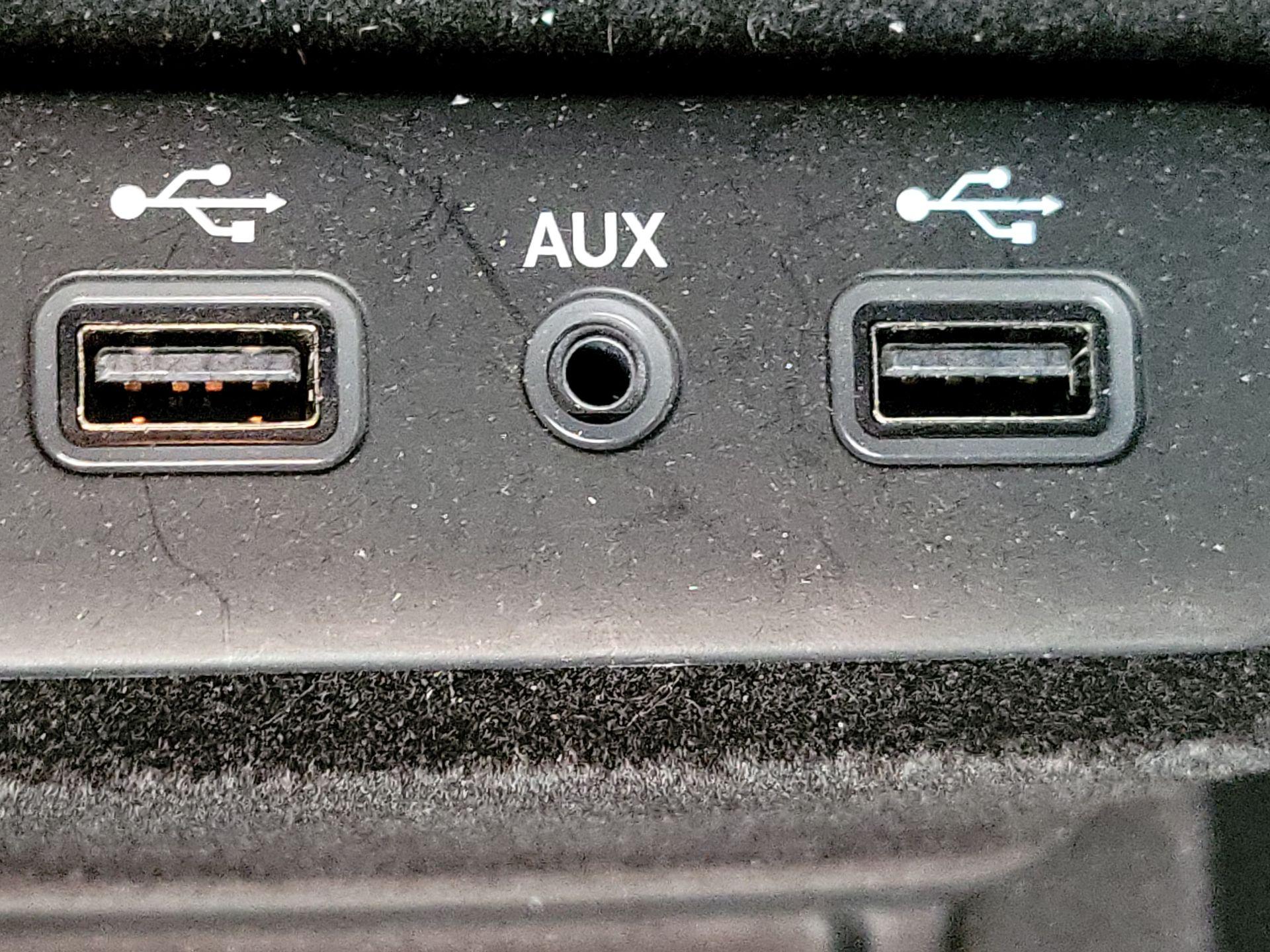 Thumbnail: 2017 Dodge Charger - 18