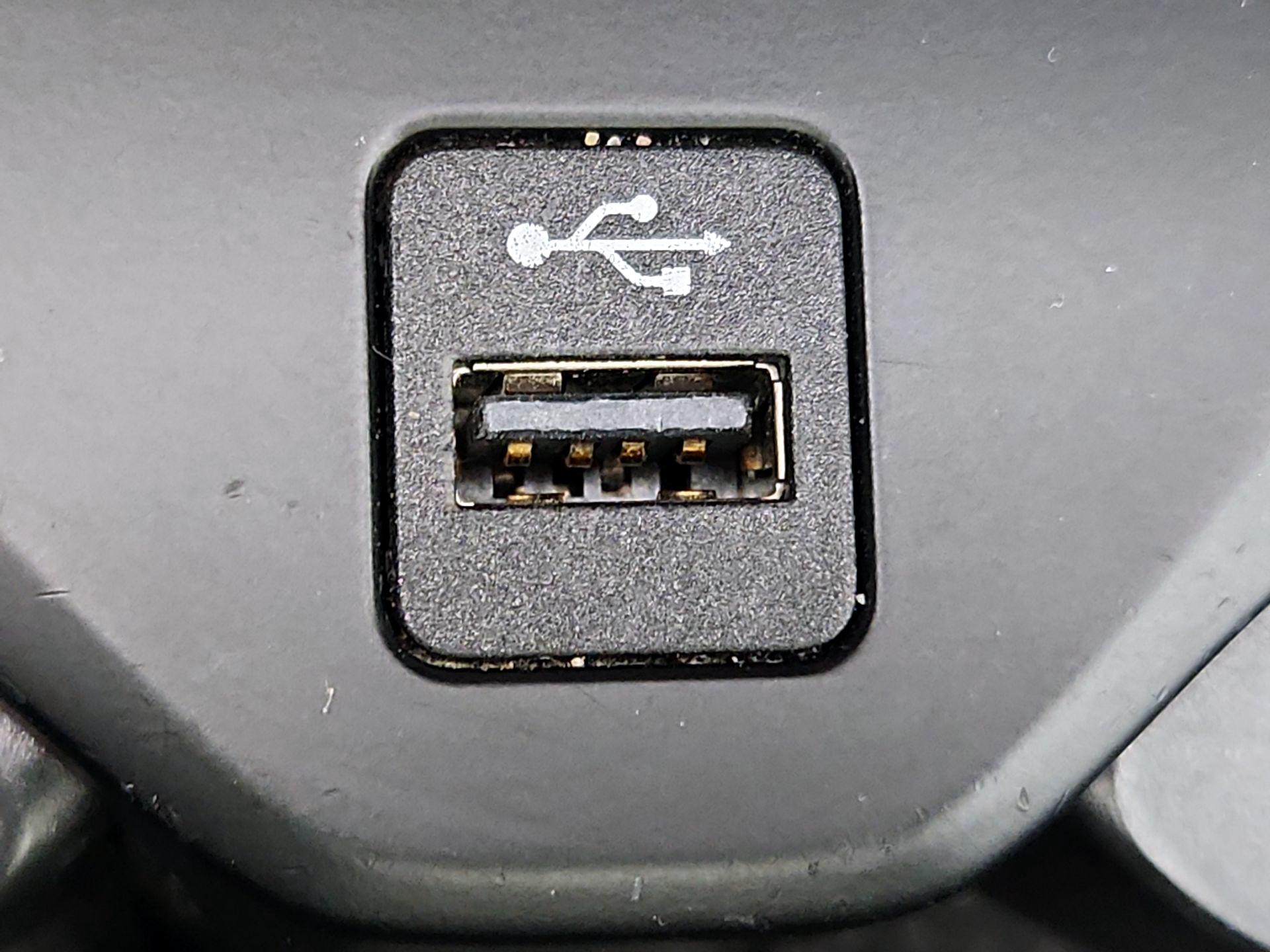 Thumbnail: 2019 BMW X5 - 19