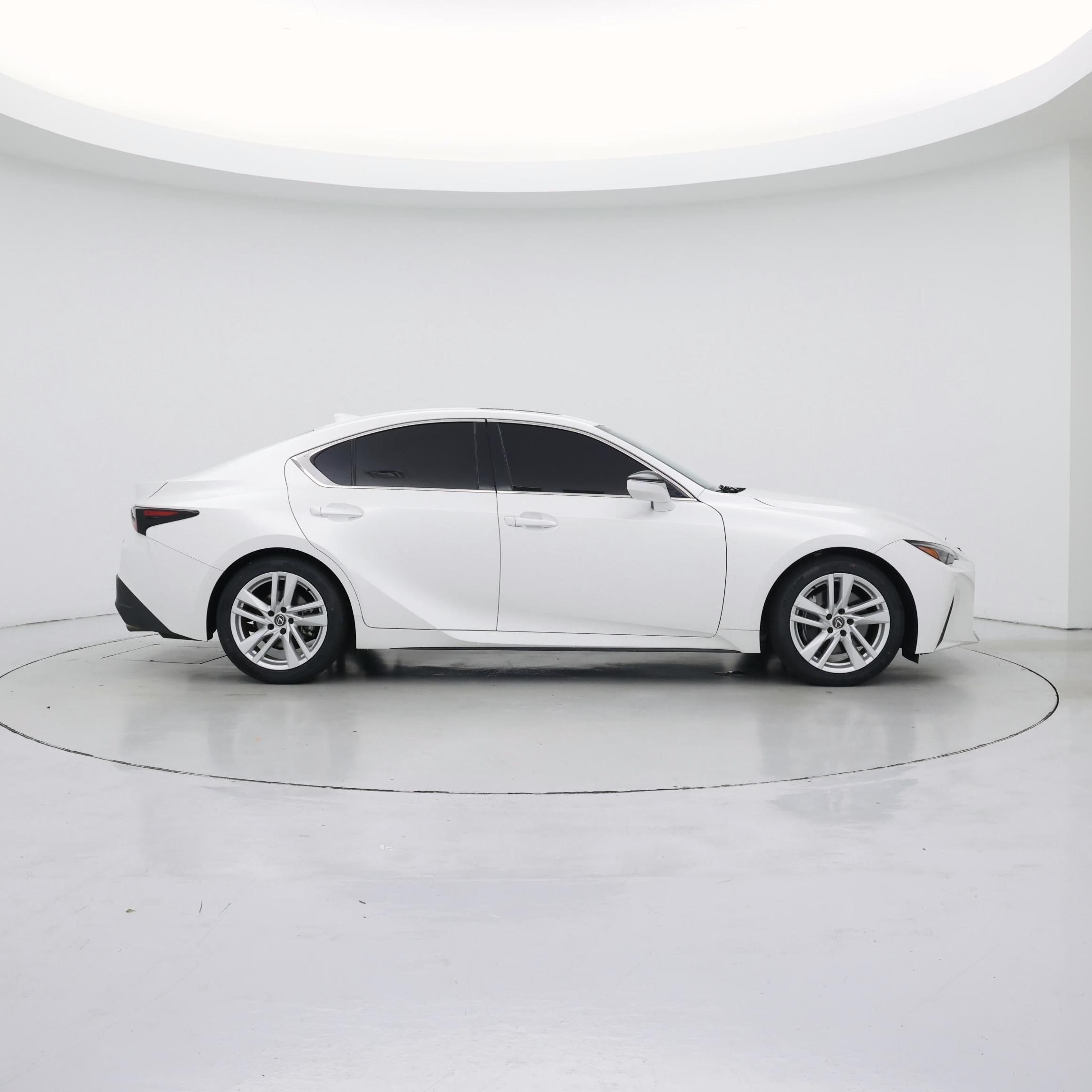 Thumbnail: 2021 Lexus IS - 7