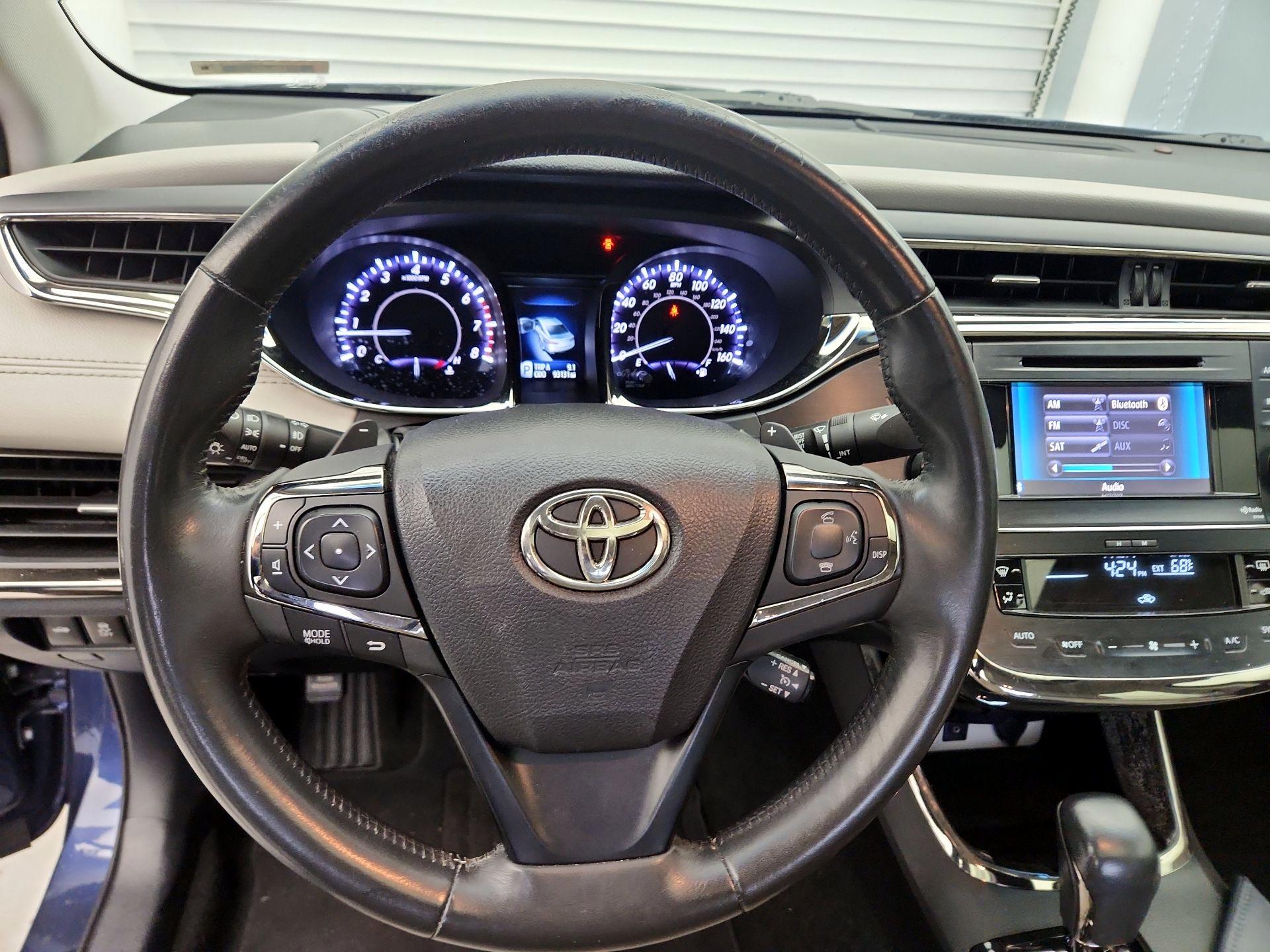 Thumbnail: 2014 Toyota Avalon - 10