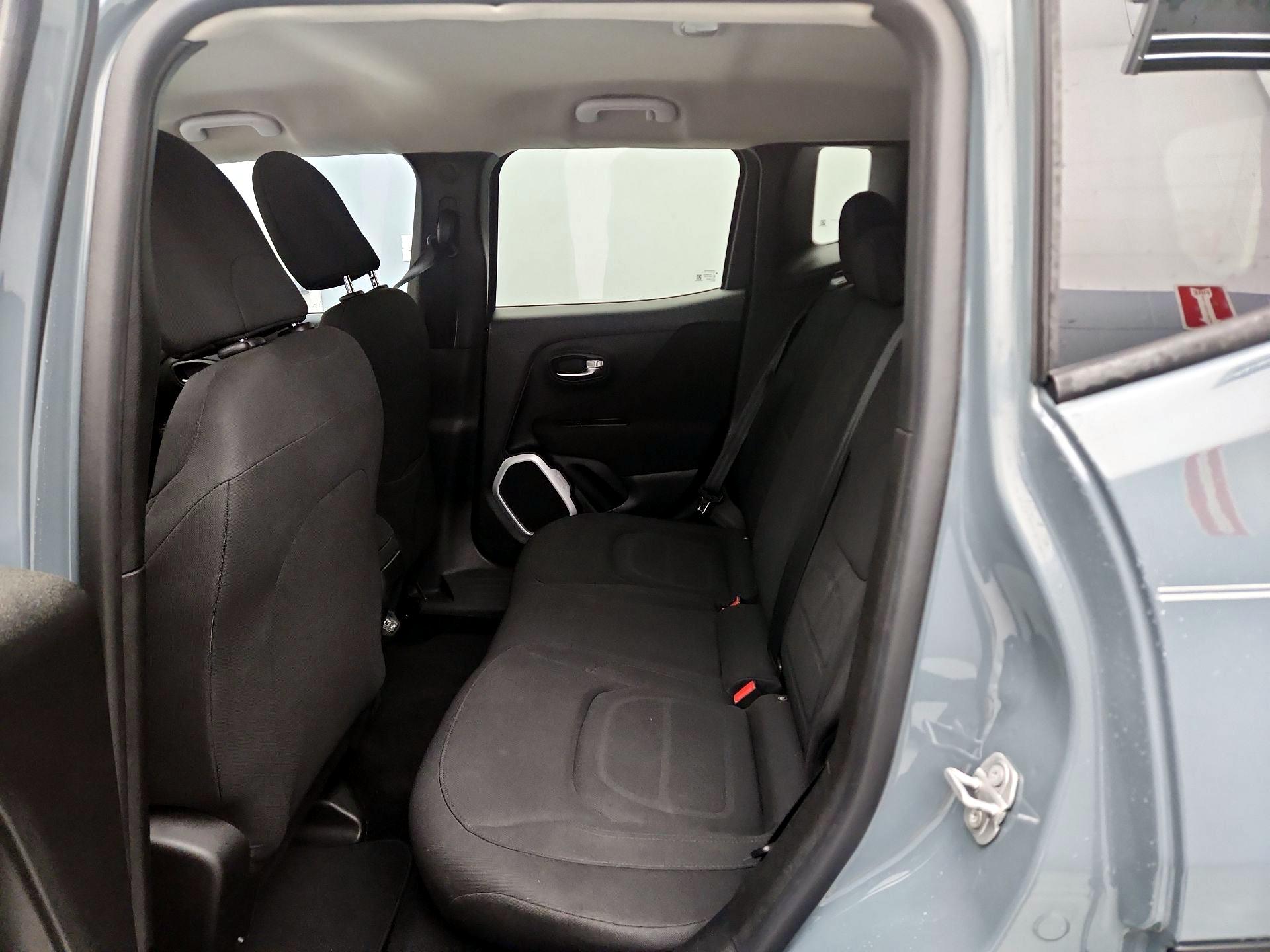 Thumbnail: 2018 Jeep Renegade - 19